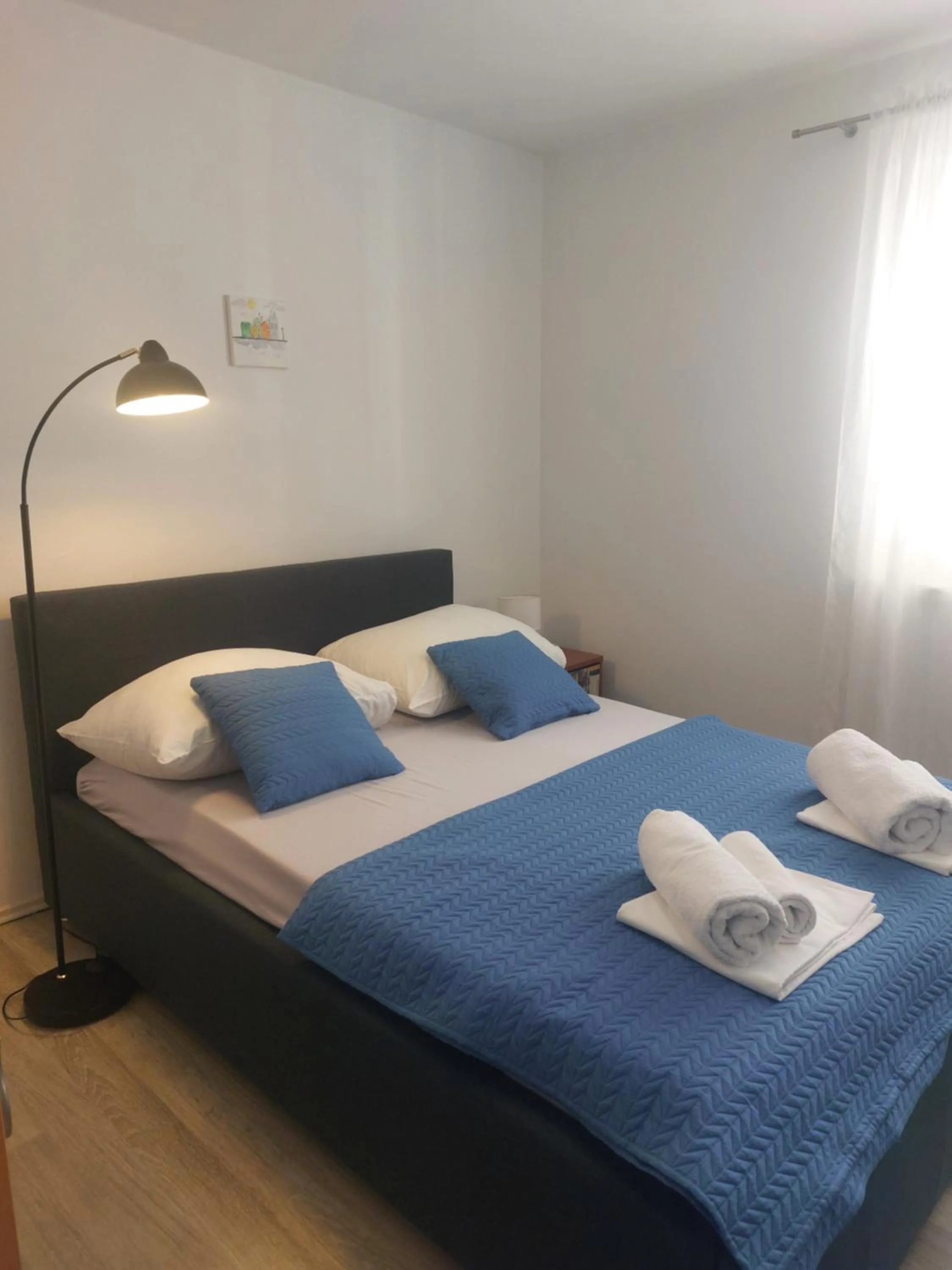 Bed in Apartment "None" Makarska
