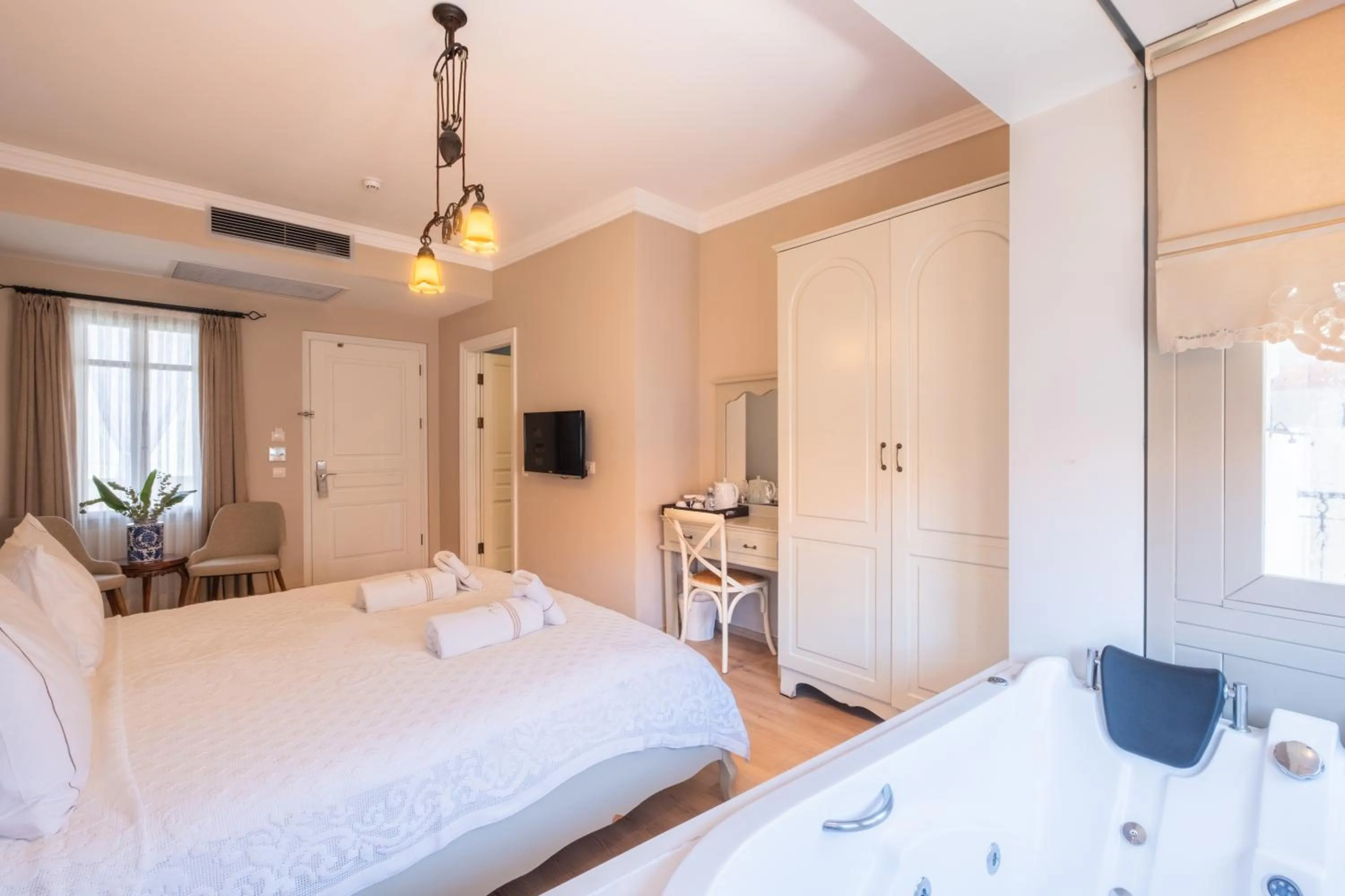 Bed in Viento Alacati Hotel