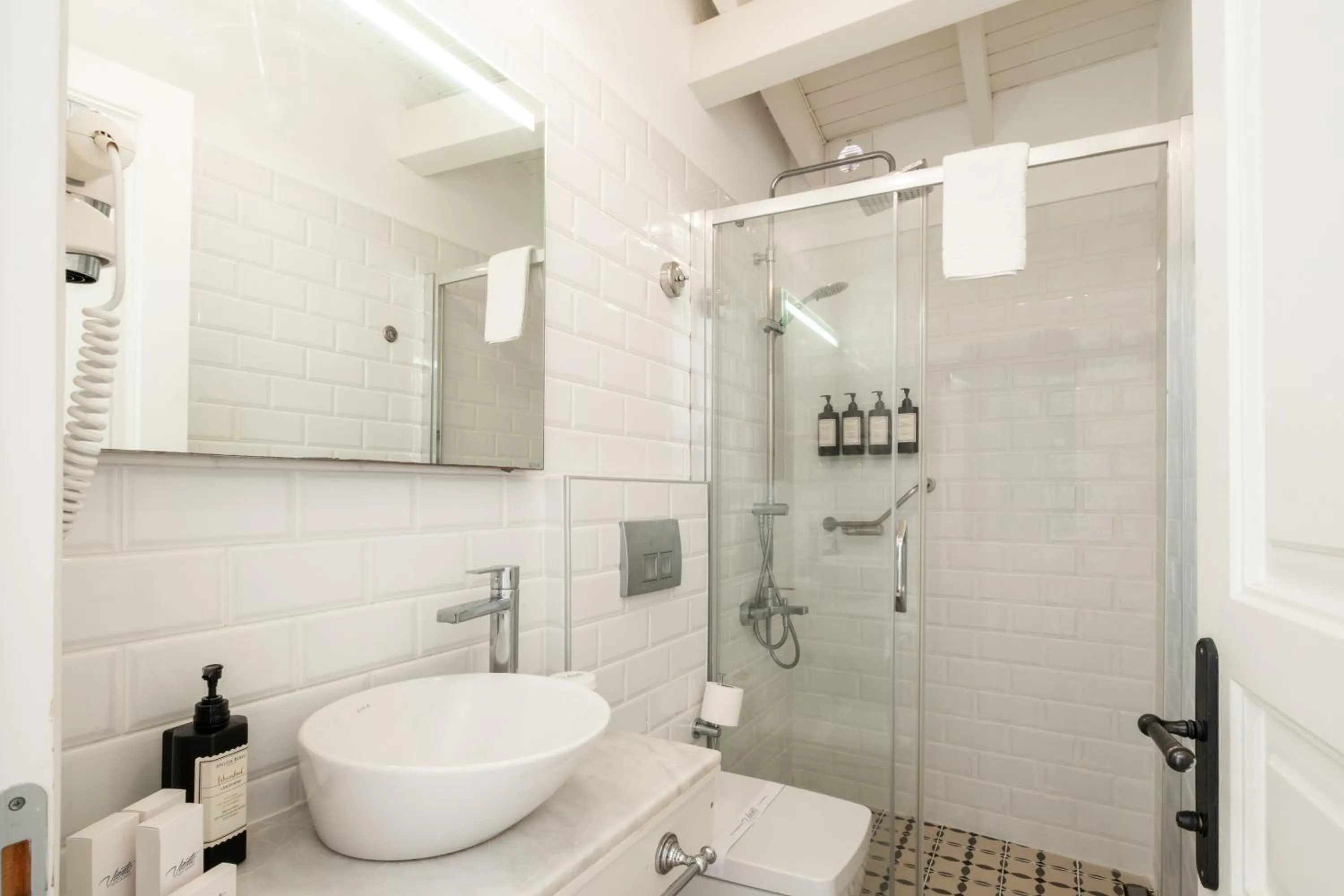 Shower in Viento Alacati Hotel