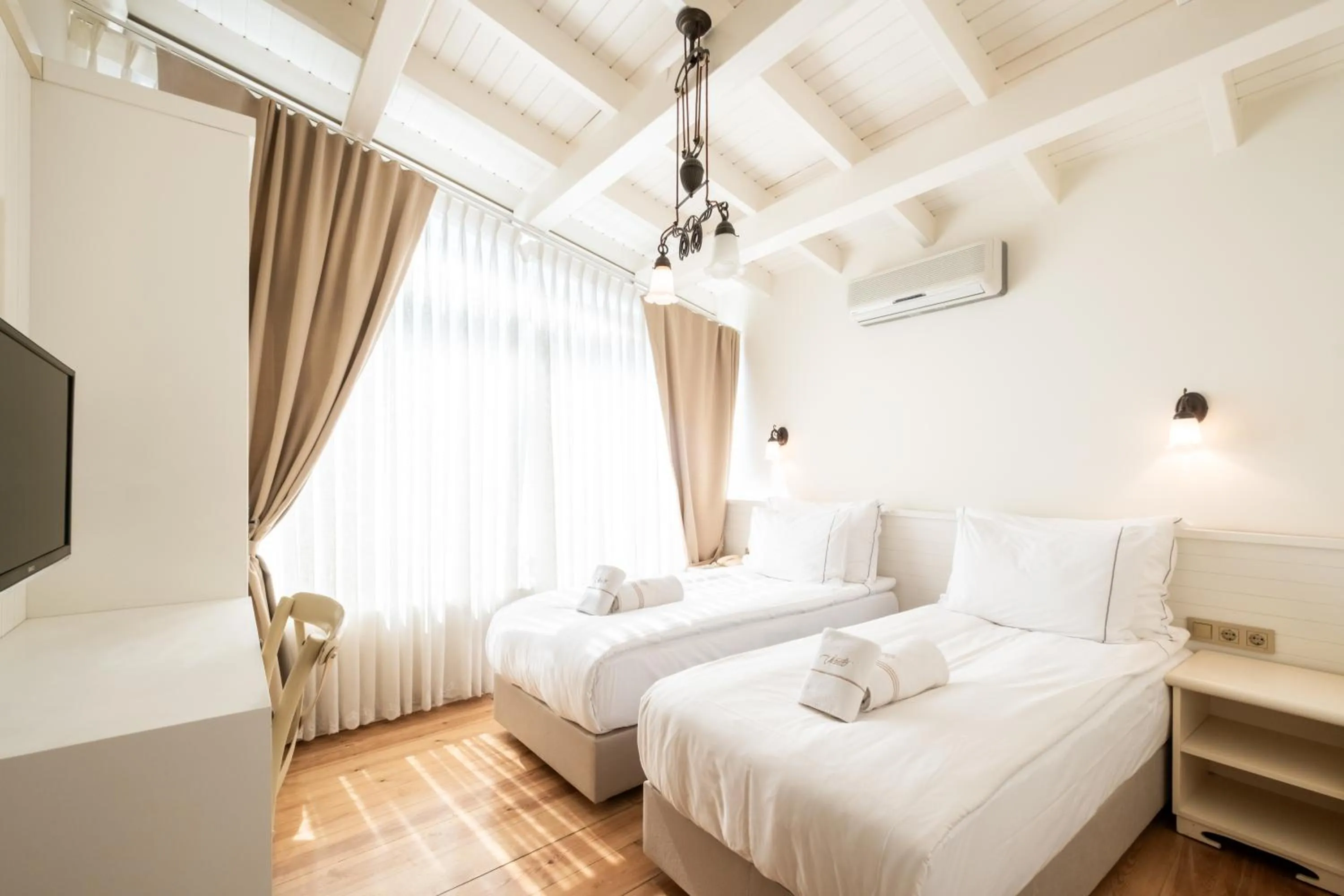 Bed in Viento Alacati Hotel