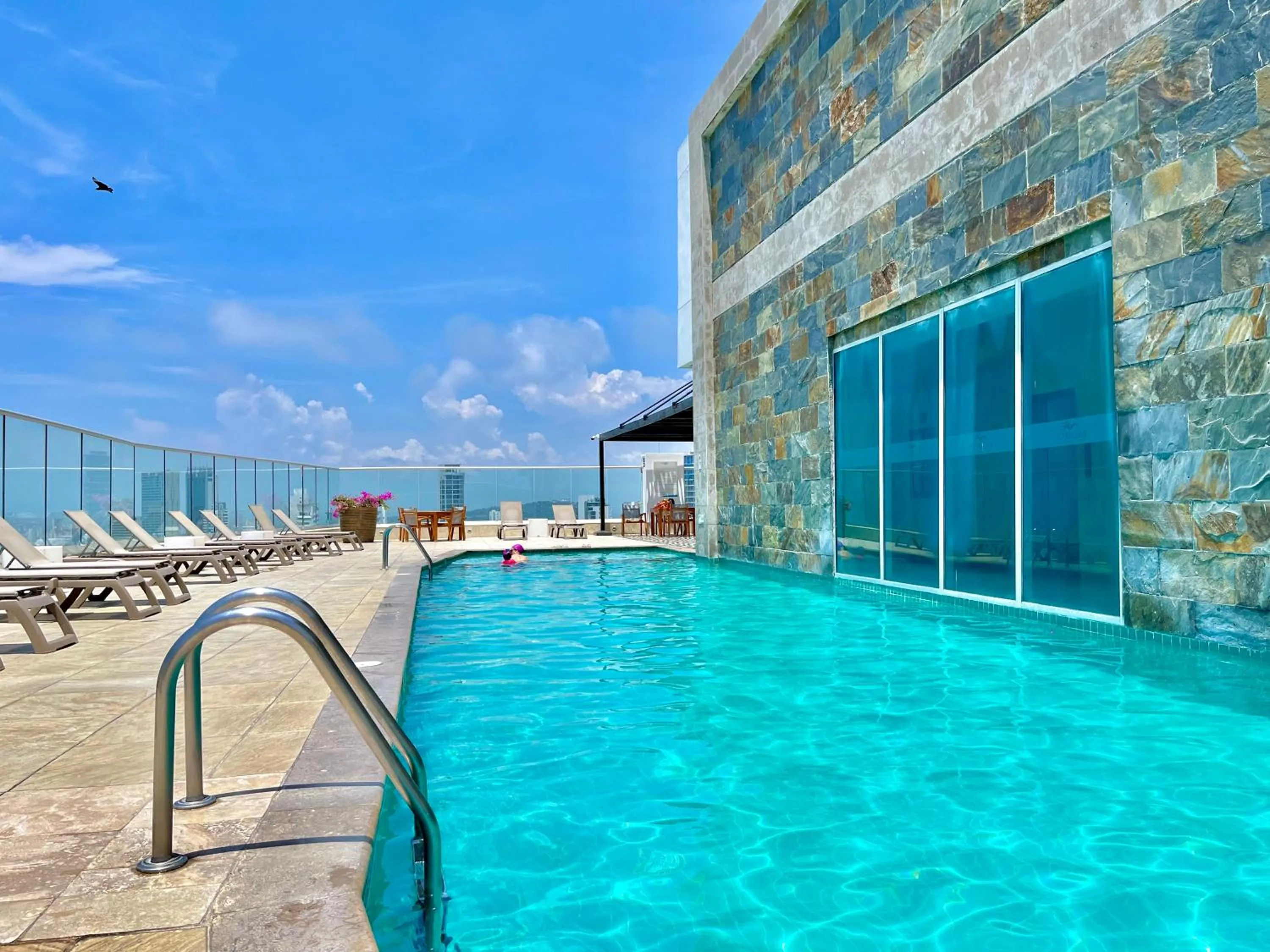 Swimming pool in by Calamari Homes - Palmetto Beach 2504 Bocagrande