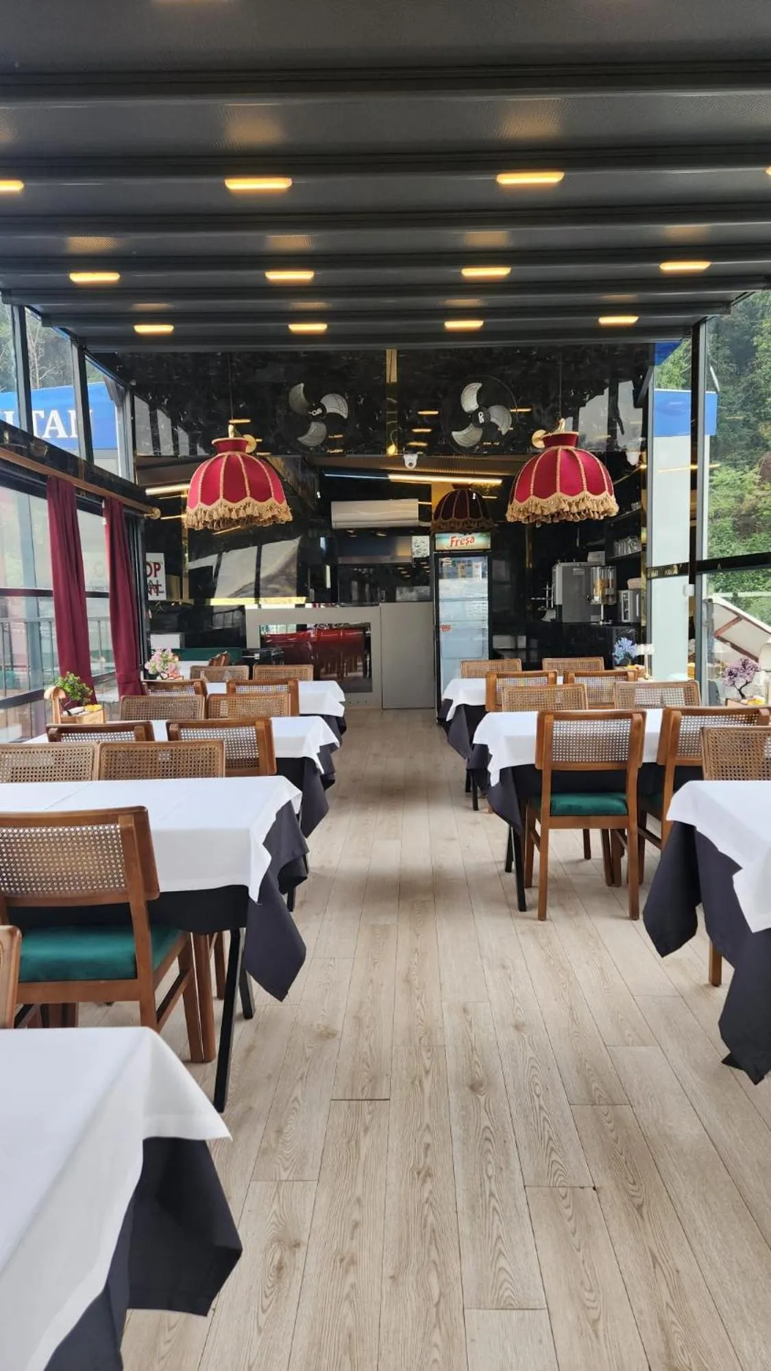 Restaurant/places to eat in Lale Sultan Hotel