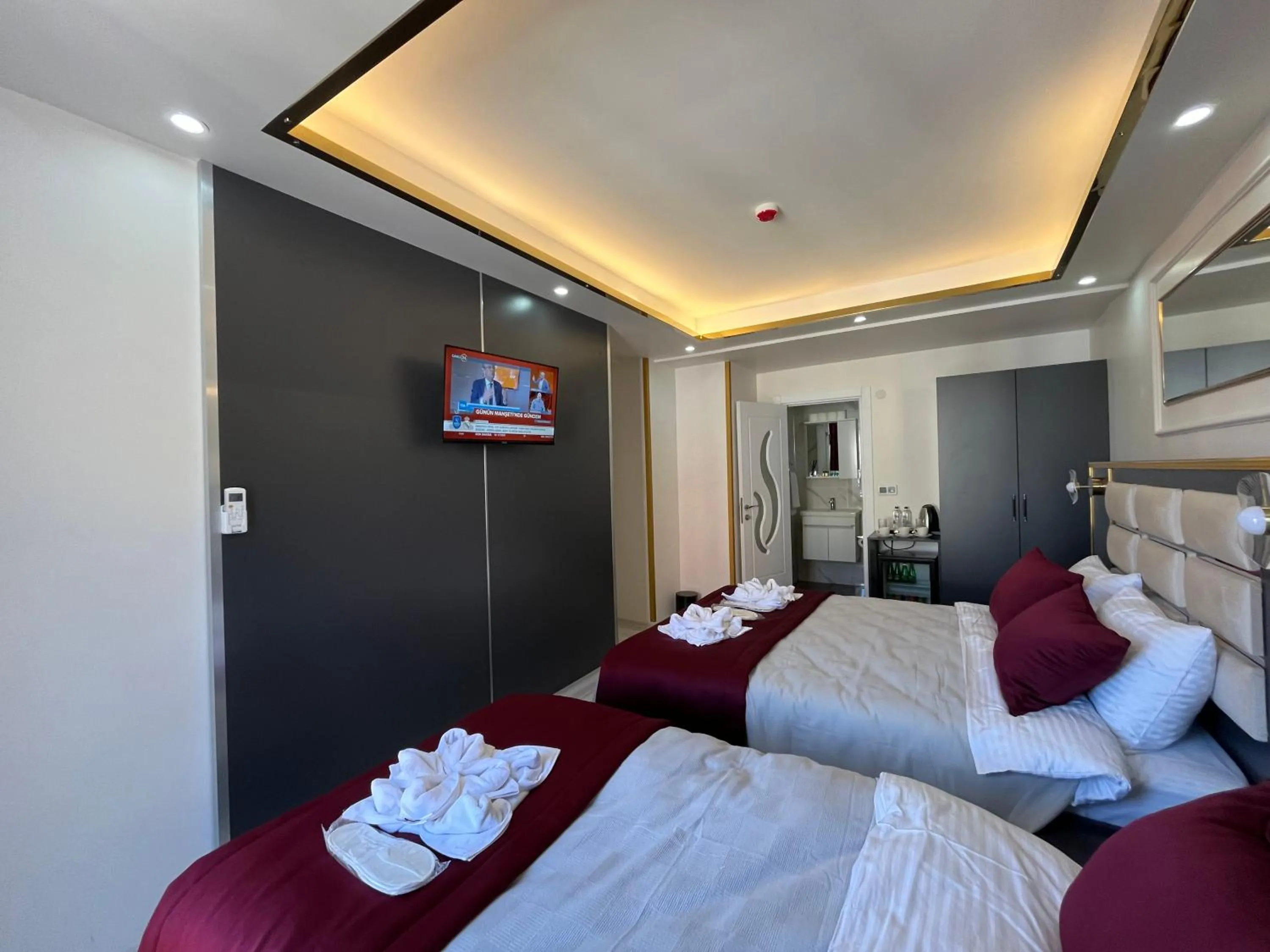 Bed in Lale Sultan Hotel