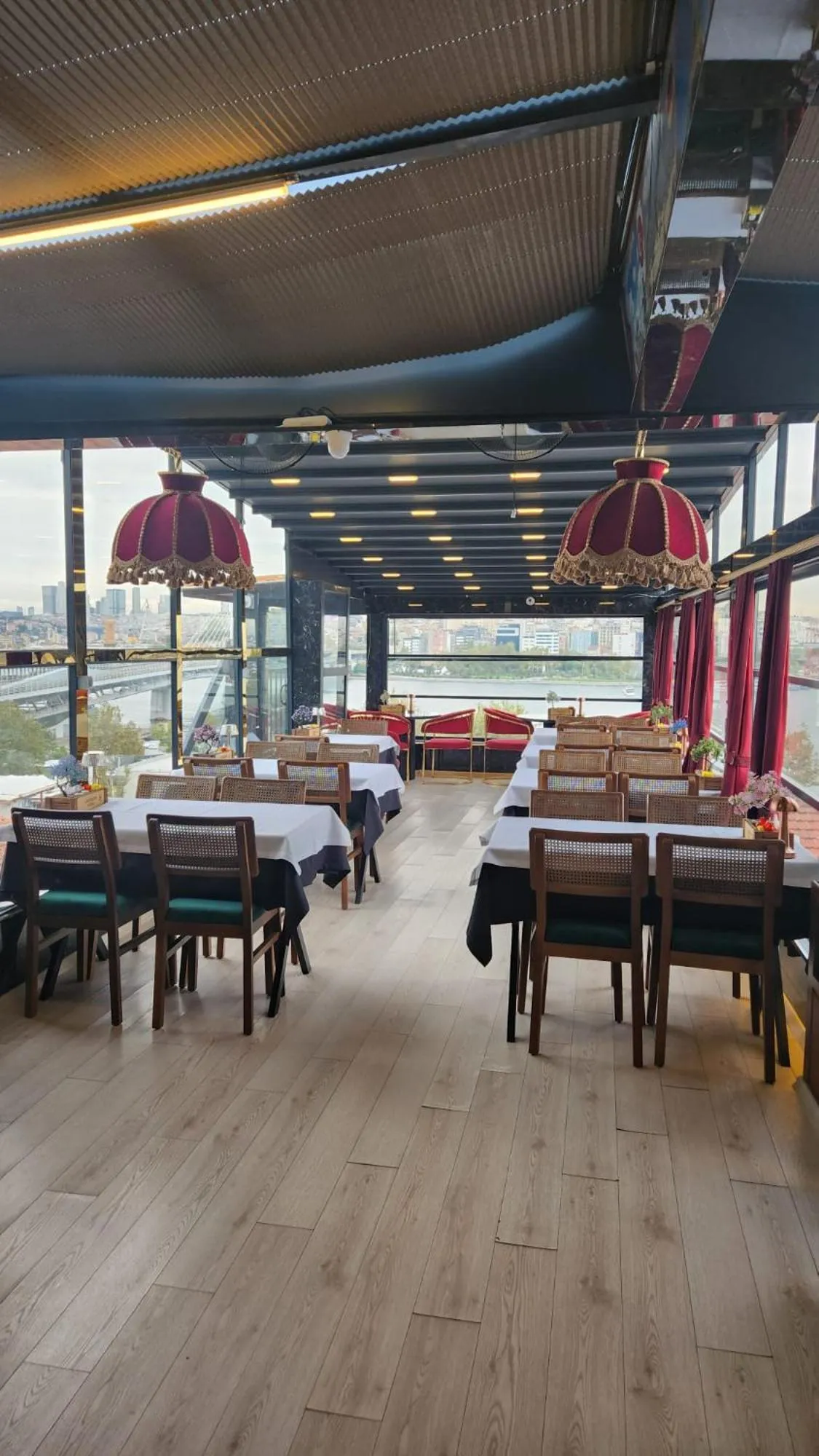 Restaurant/places to eat in Lale Sultan Hotel