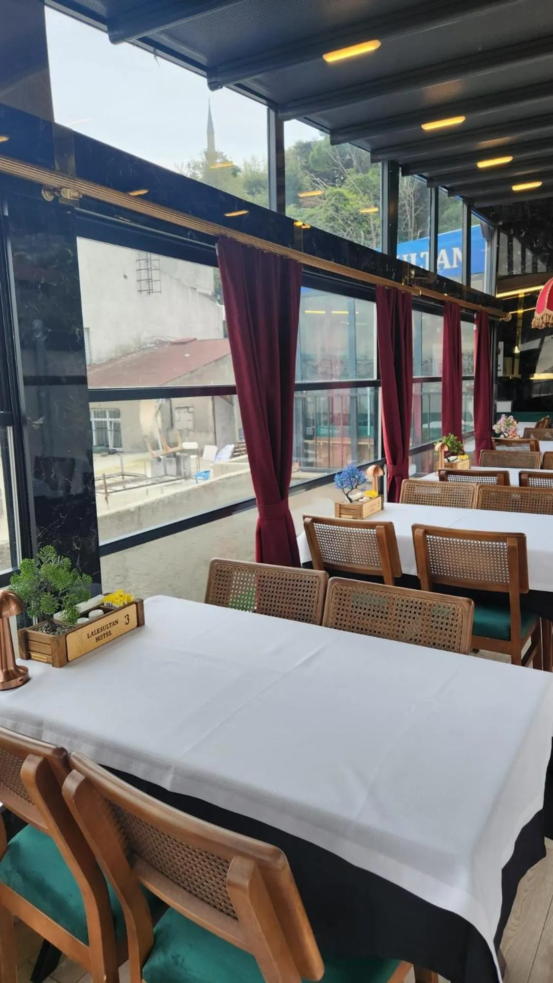 Restaurant/places to eat in Lale Sultan Hotel