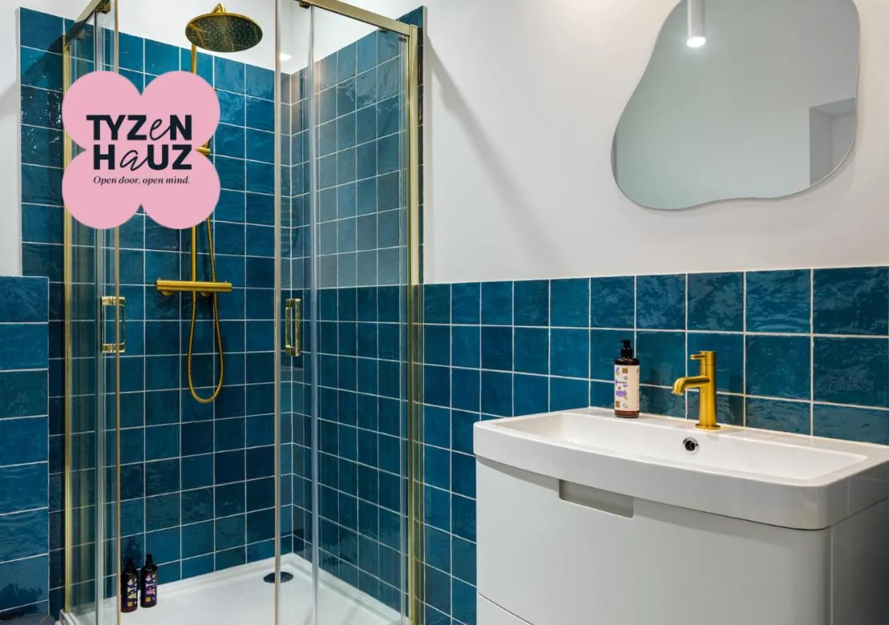 Shower in Tyzenhauz Suites Topolowa