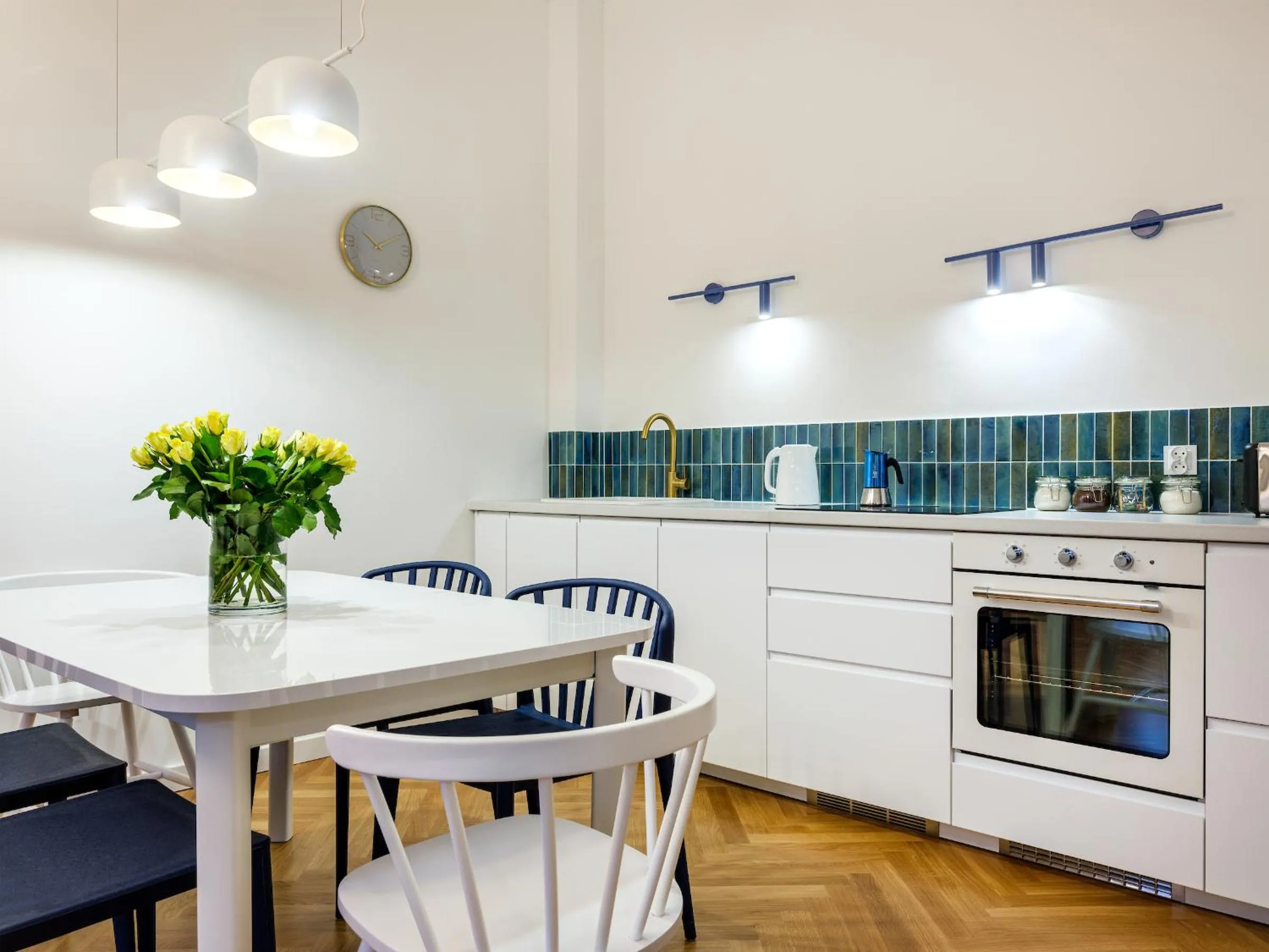 Kitchen or kitchenette in Tyzenhauz Suites Topolowa