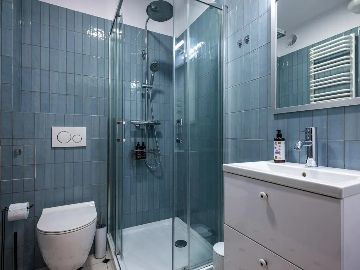 Shower in Tyzenhauz Suites Topolowa