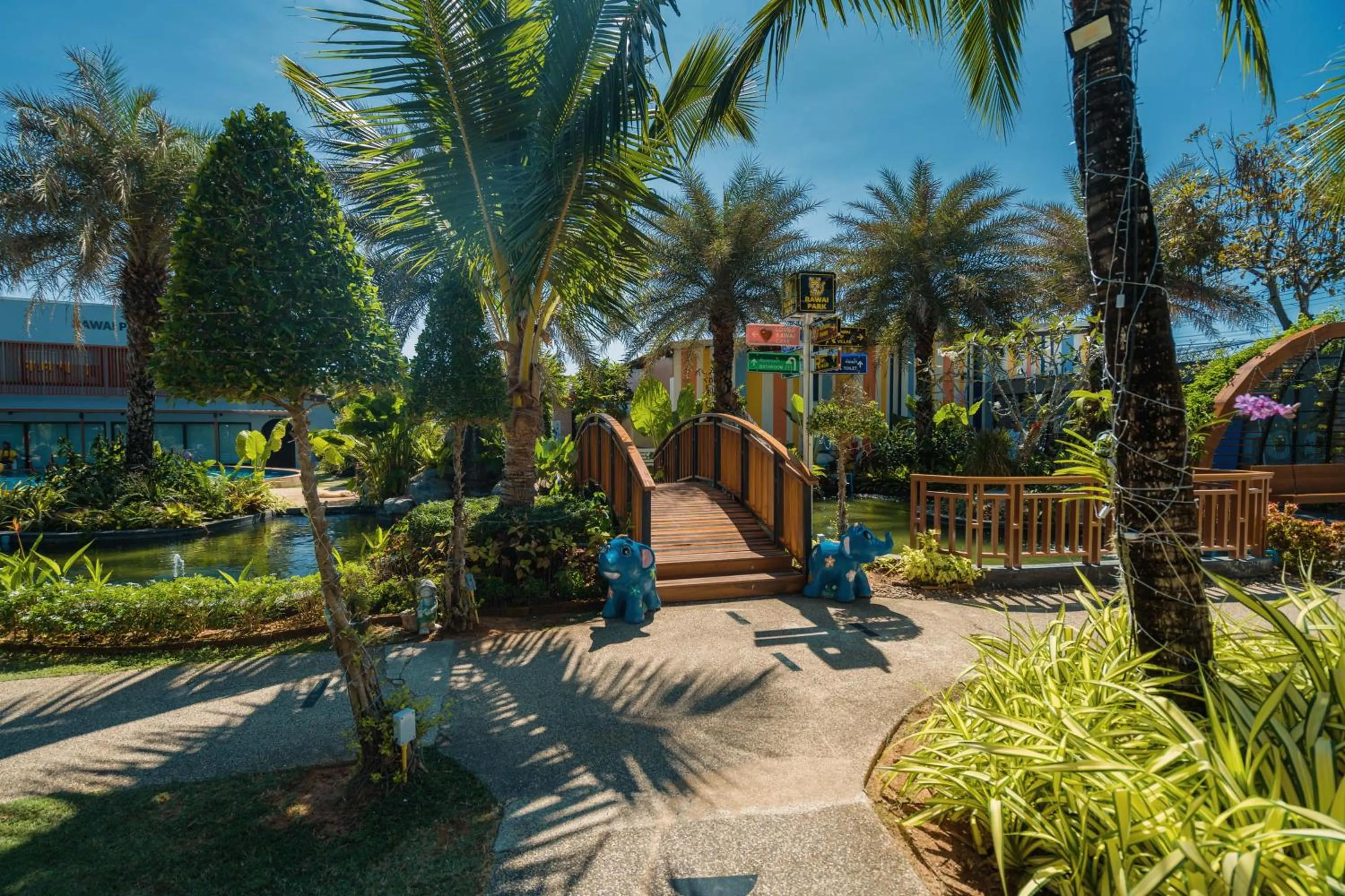 Garden in Rawayana Central Park Villas