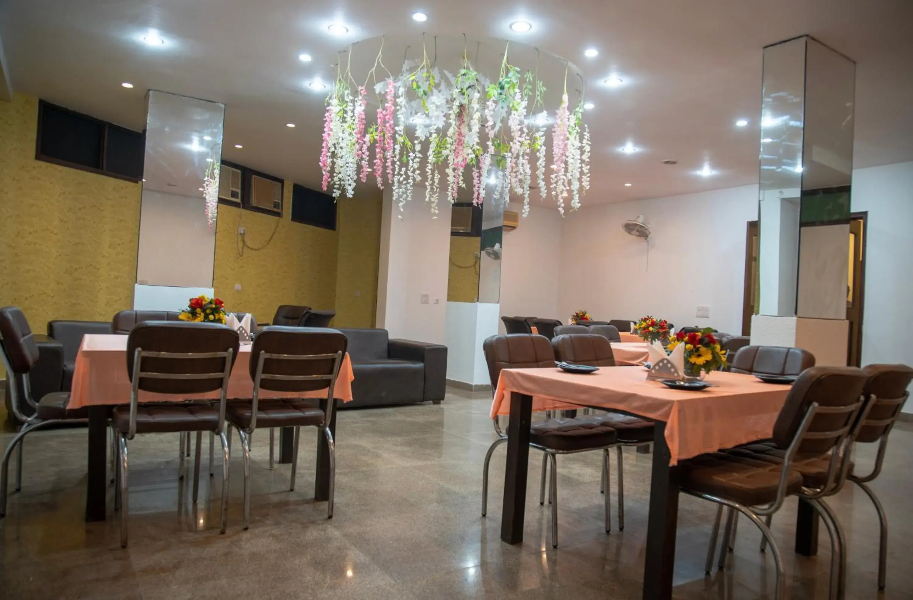 Restaurant/places to eat in Nikko Blue - Boutique Hotel Restaurant/places to eat in Nikko Blue - Boutique Hotel