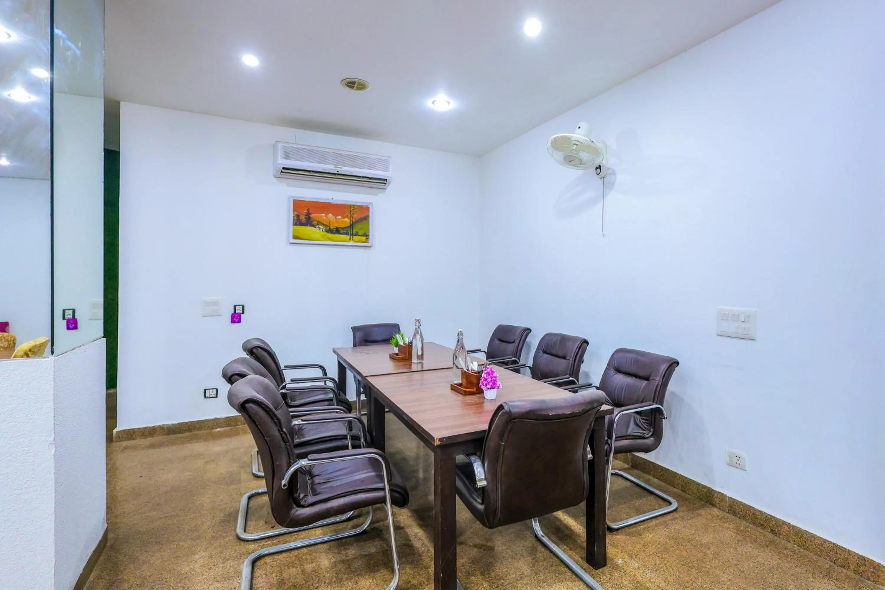 Meeting/conference room in Nikko Blue - Boutique Hotel