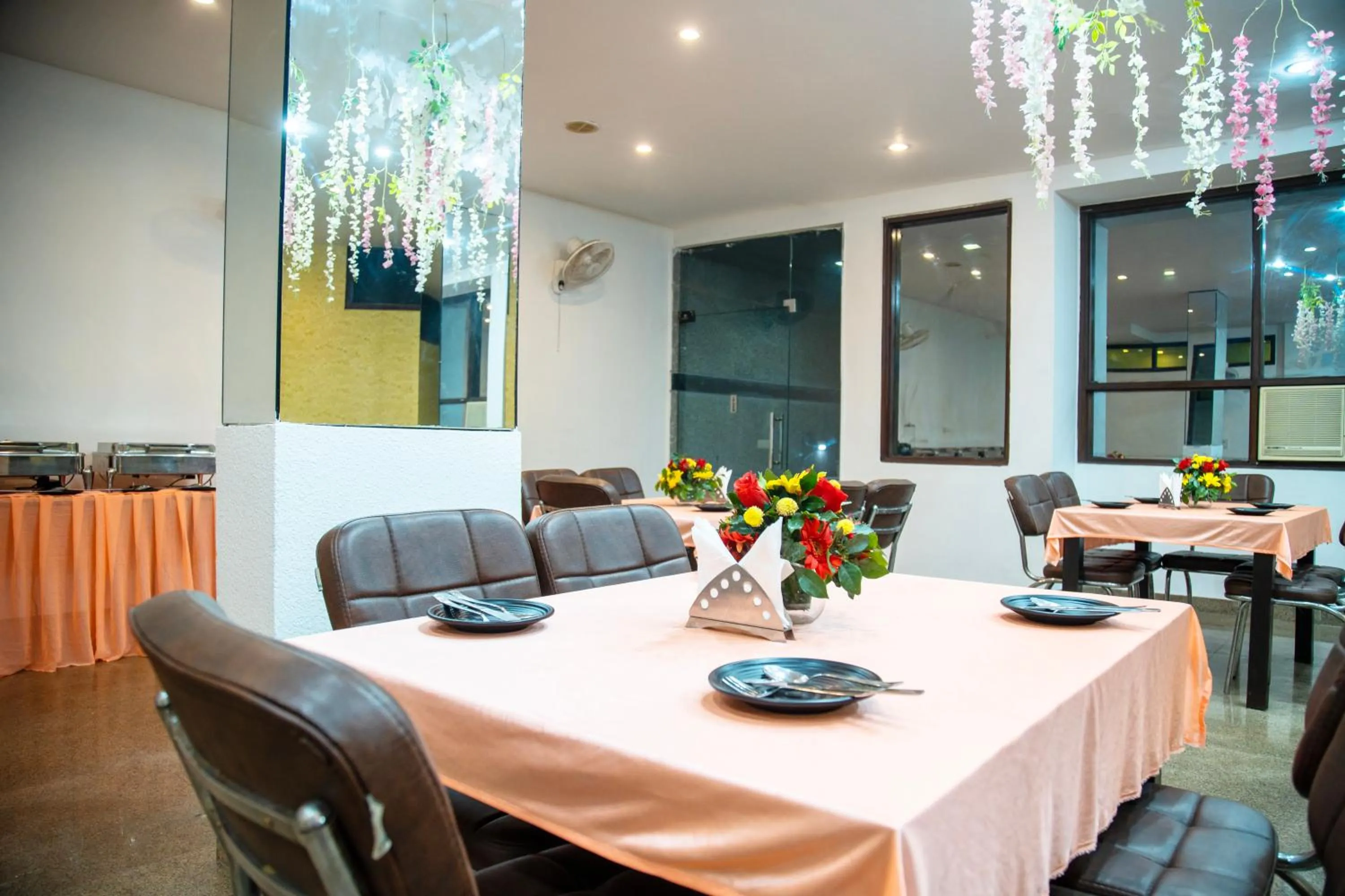 Breakfast in Nikko Blue - Boutique Hotel