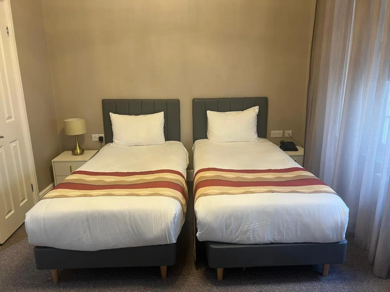 Bedroom, Bed in Queens Park Premier London Hyde Park