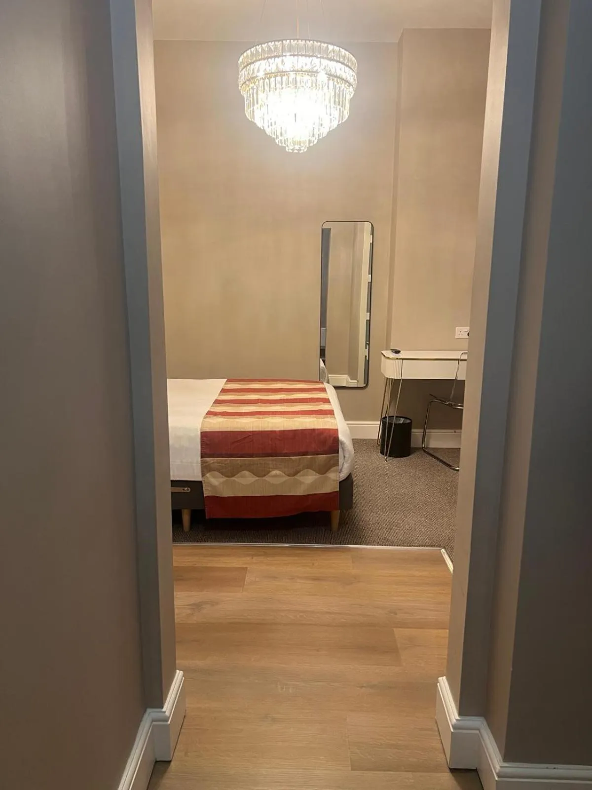 Bedroom, Bed in Queens Park Premier London Hyde Park