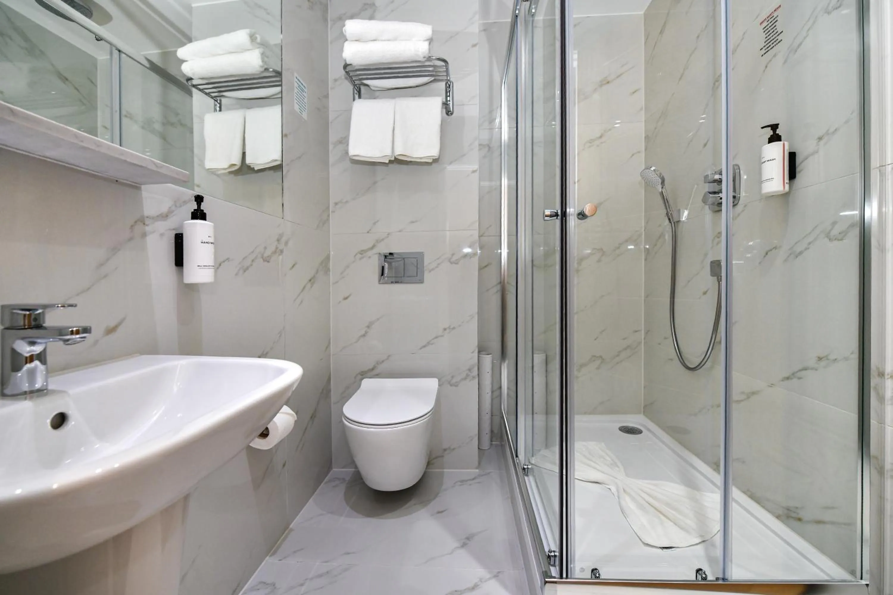 Bathroom in Queens Park Premier London Hyde Park