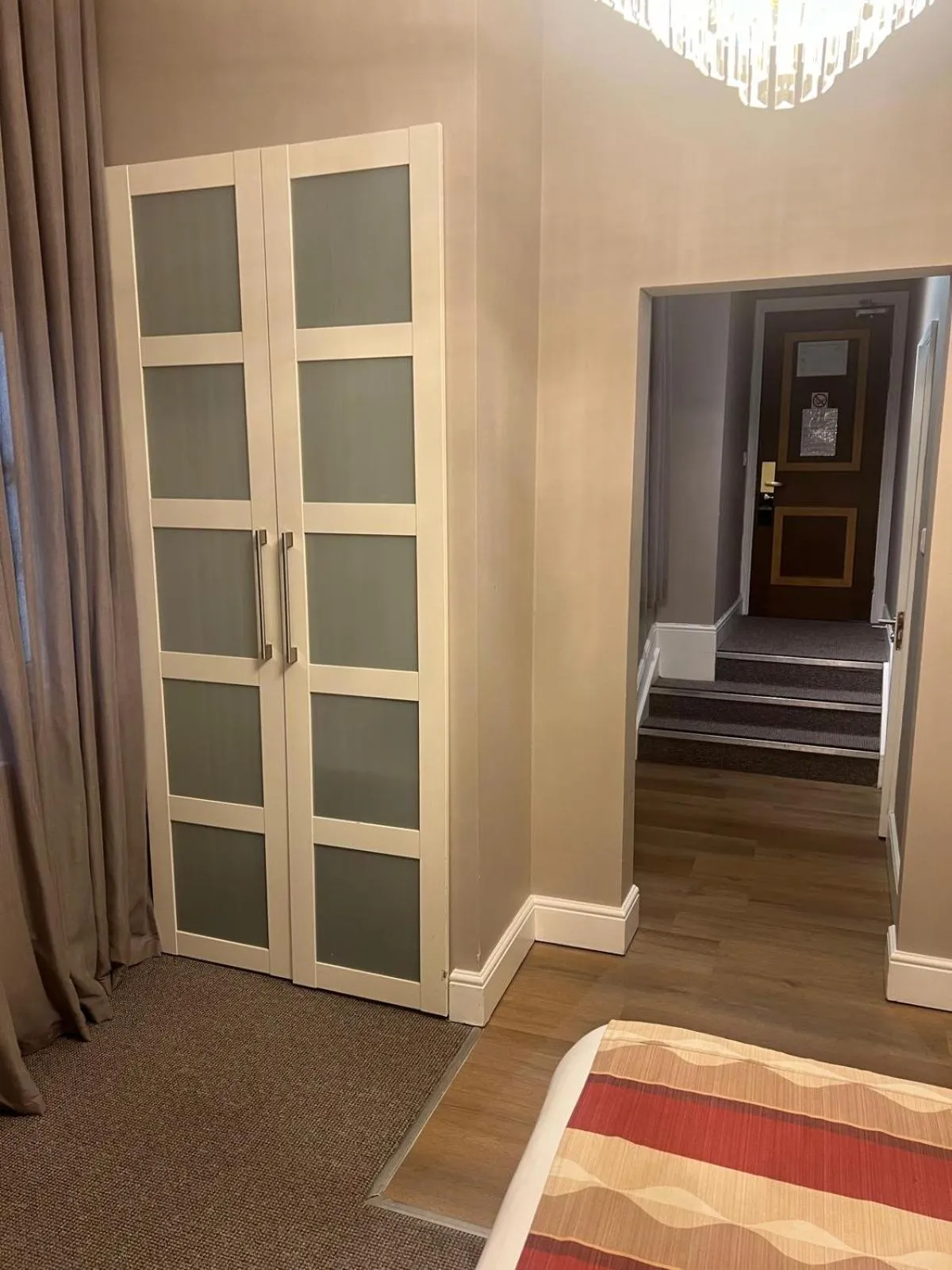 Bed in Queens Park Premier London Hyde Park