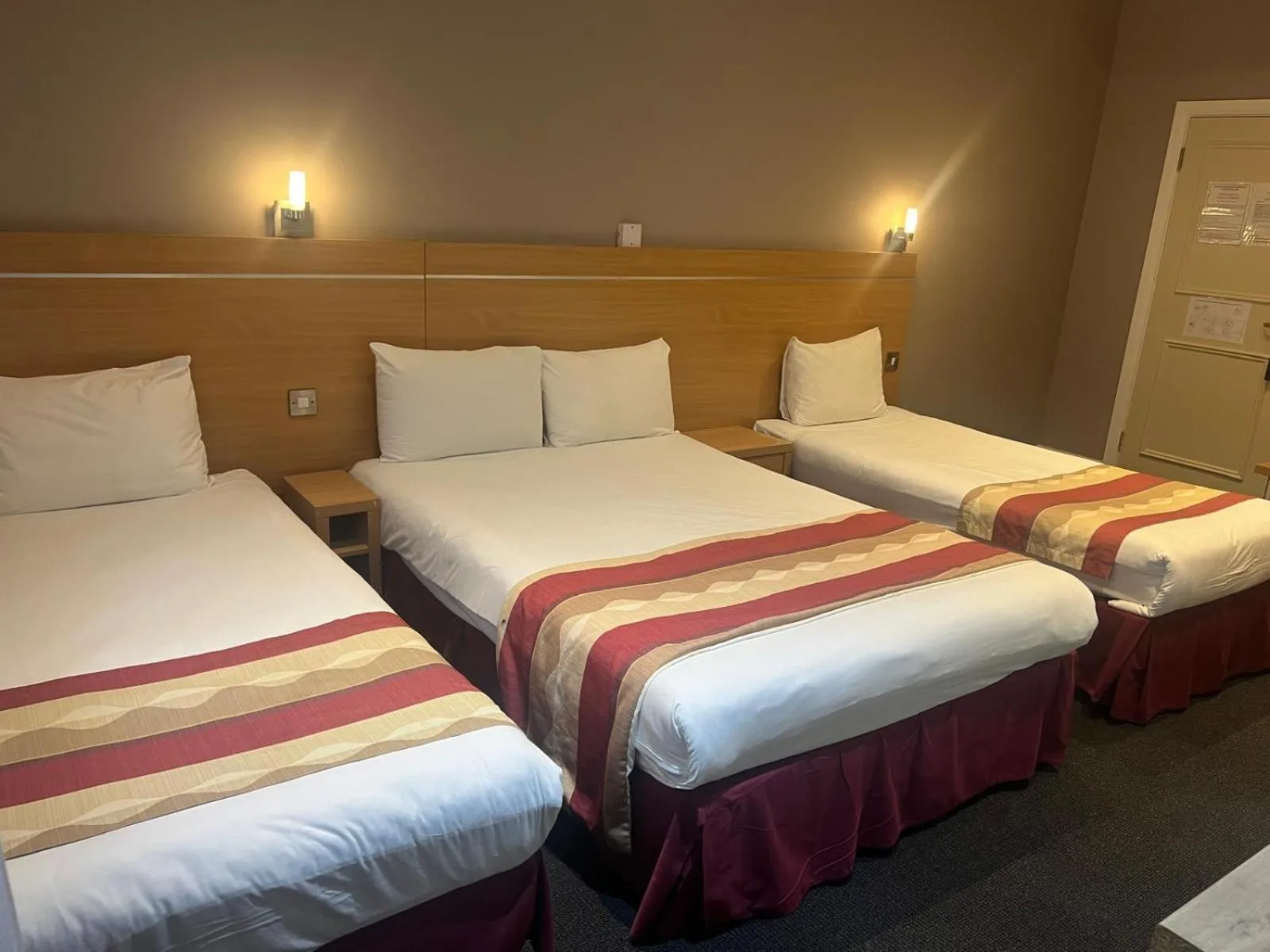 Bedroom, Bed in Queens Park Premier London Hyde Park