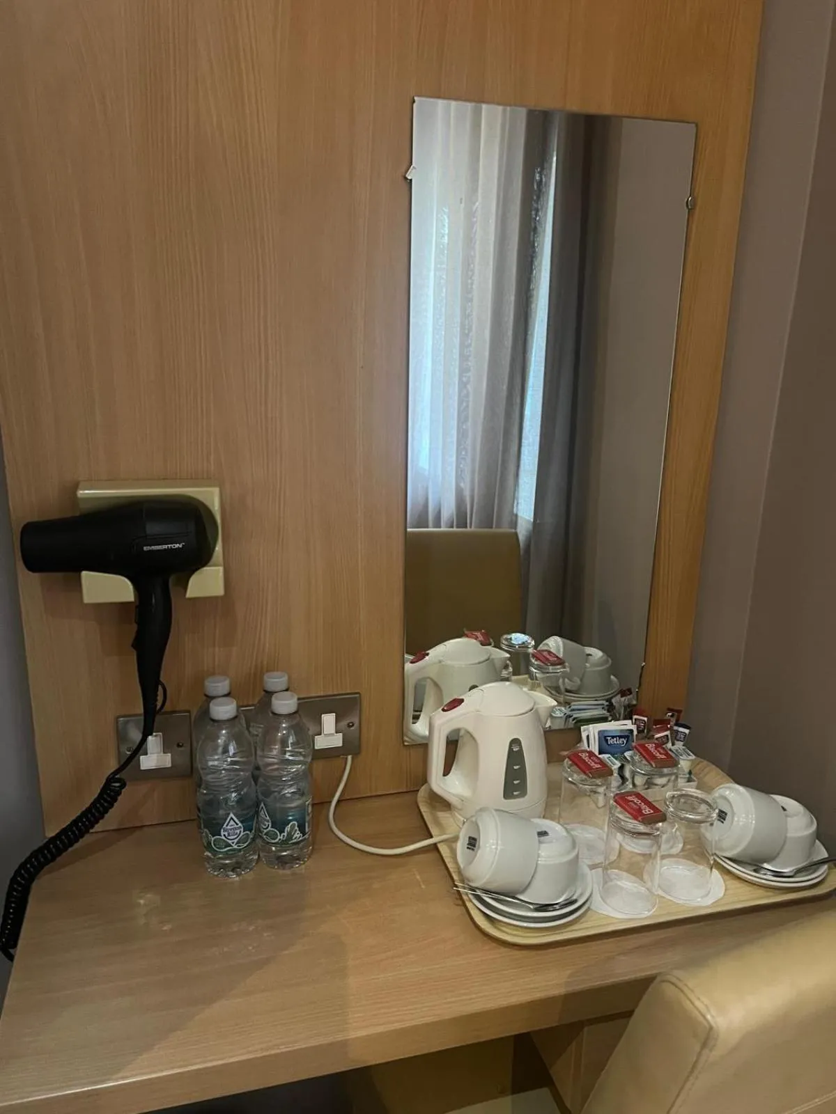 Bedroom in Queens Park Premier London Hyde Park