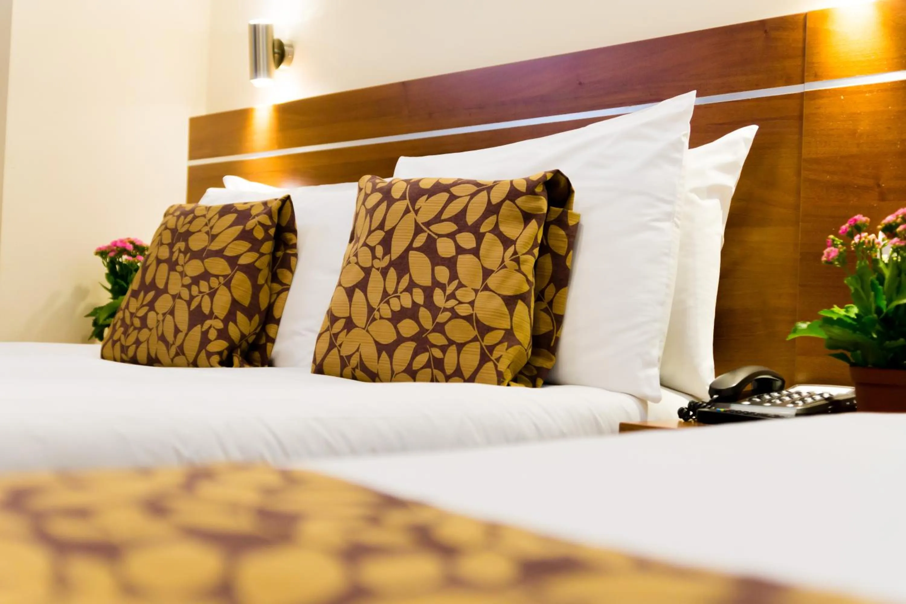 Bed in Queens Park Premier London Hyde Park