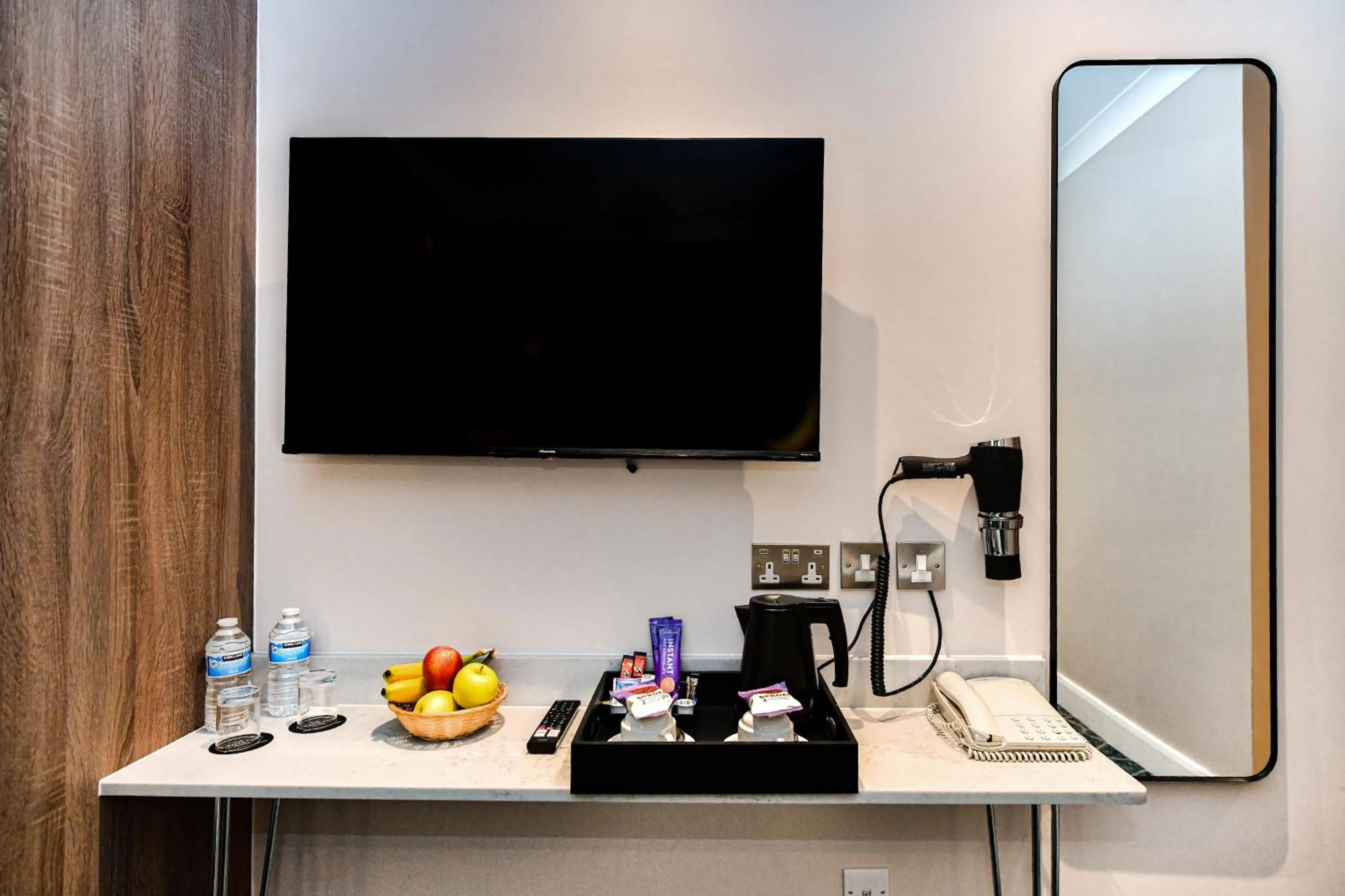 Queens Park Premier London Hyde Park