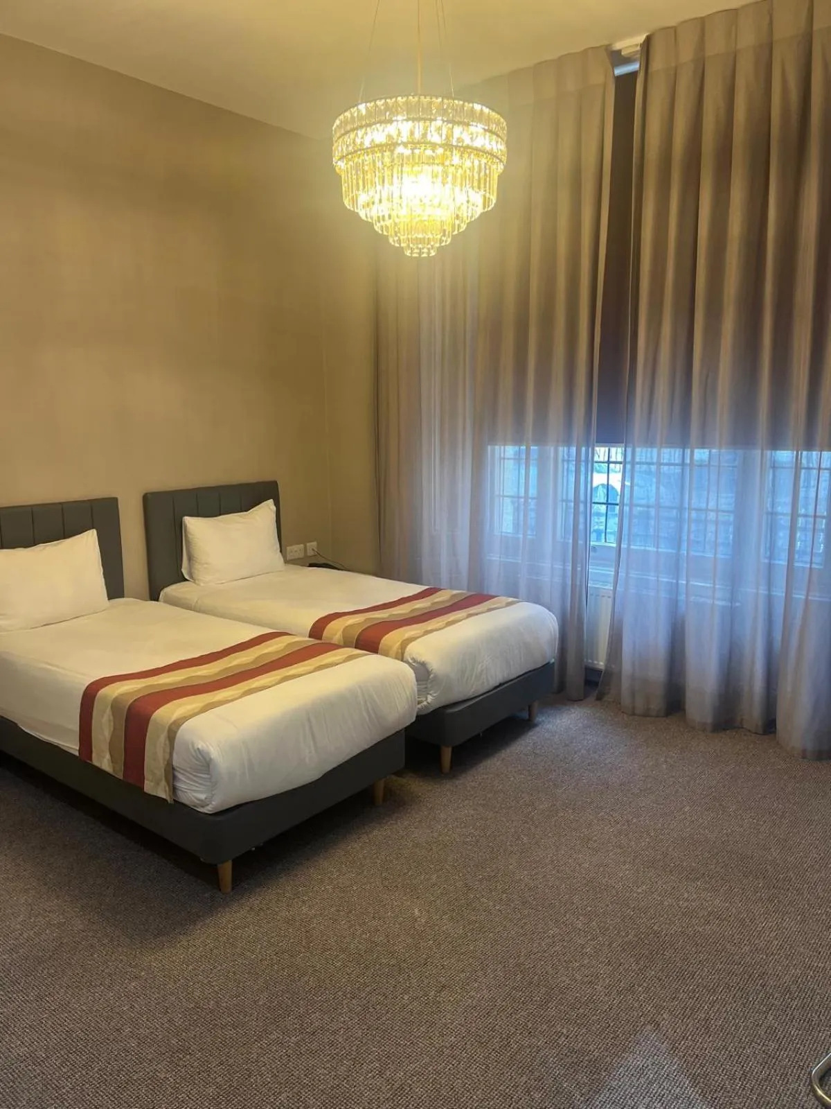 Bedroom, Bed in Queens Park Premier London Hyde Park