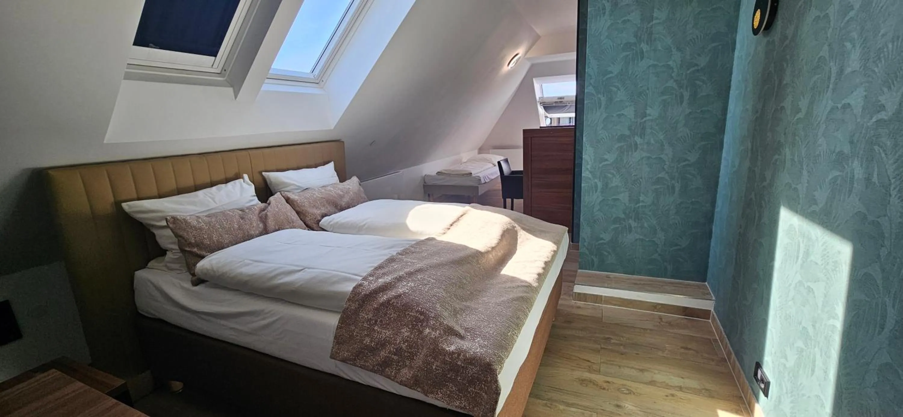 Photo of the whole room, Bed in Hotel Villa Sophia