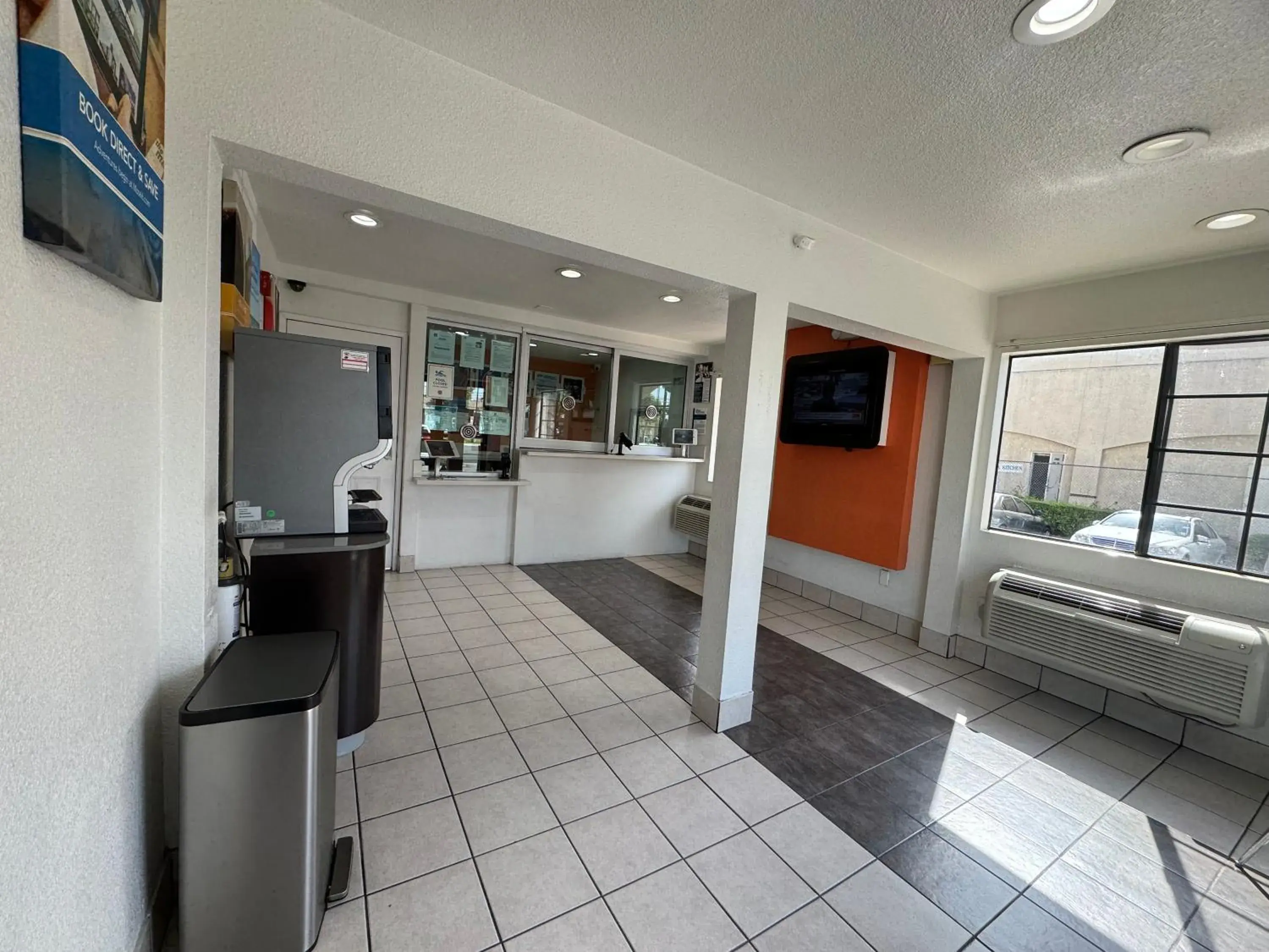 Lobby or reception in Studio 6 Bellflower CA Los Angeles Lobby or reception in Studio 6 Bellflower CA Los Angeles