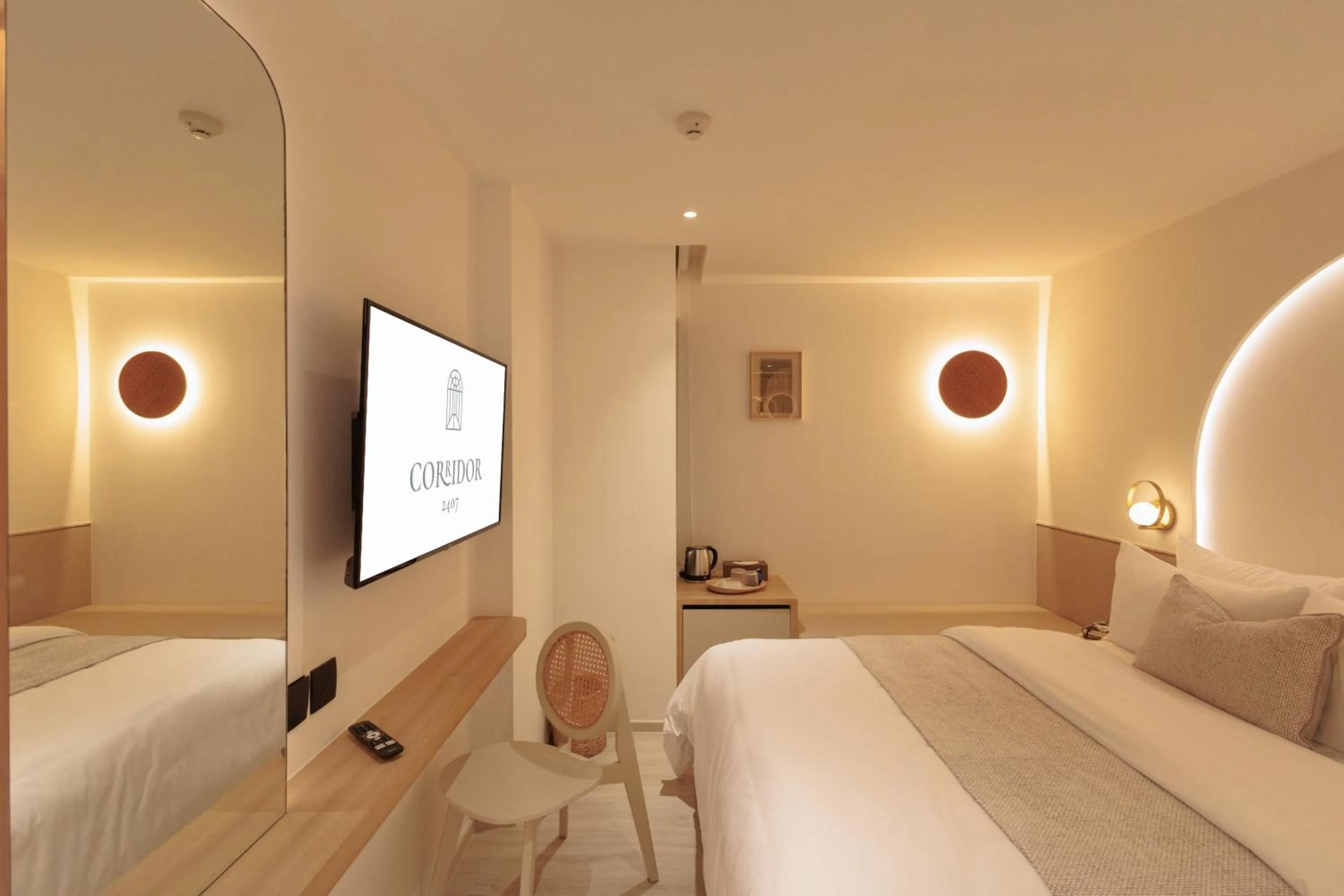 TV and multimedia, Bed in CORRIDOR 2407