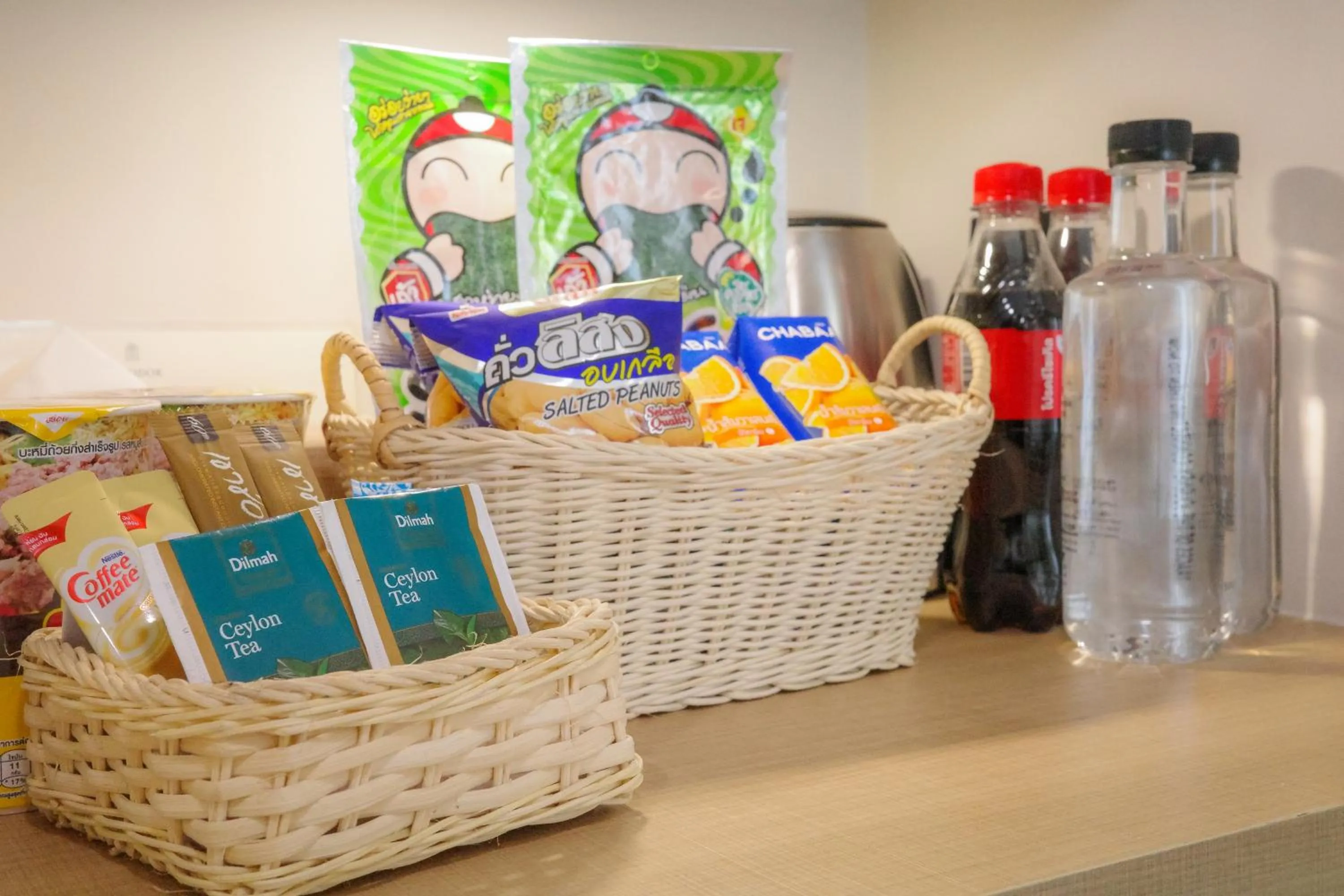 minibar in CORRIDOR 2407