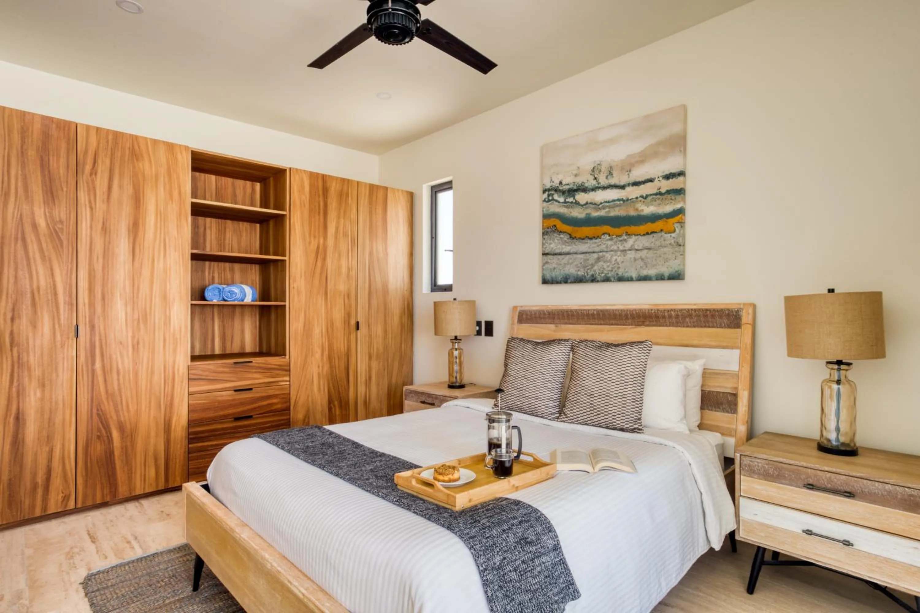 Photo of the whole room, Bed in Marella Cabo