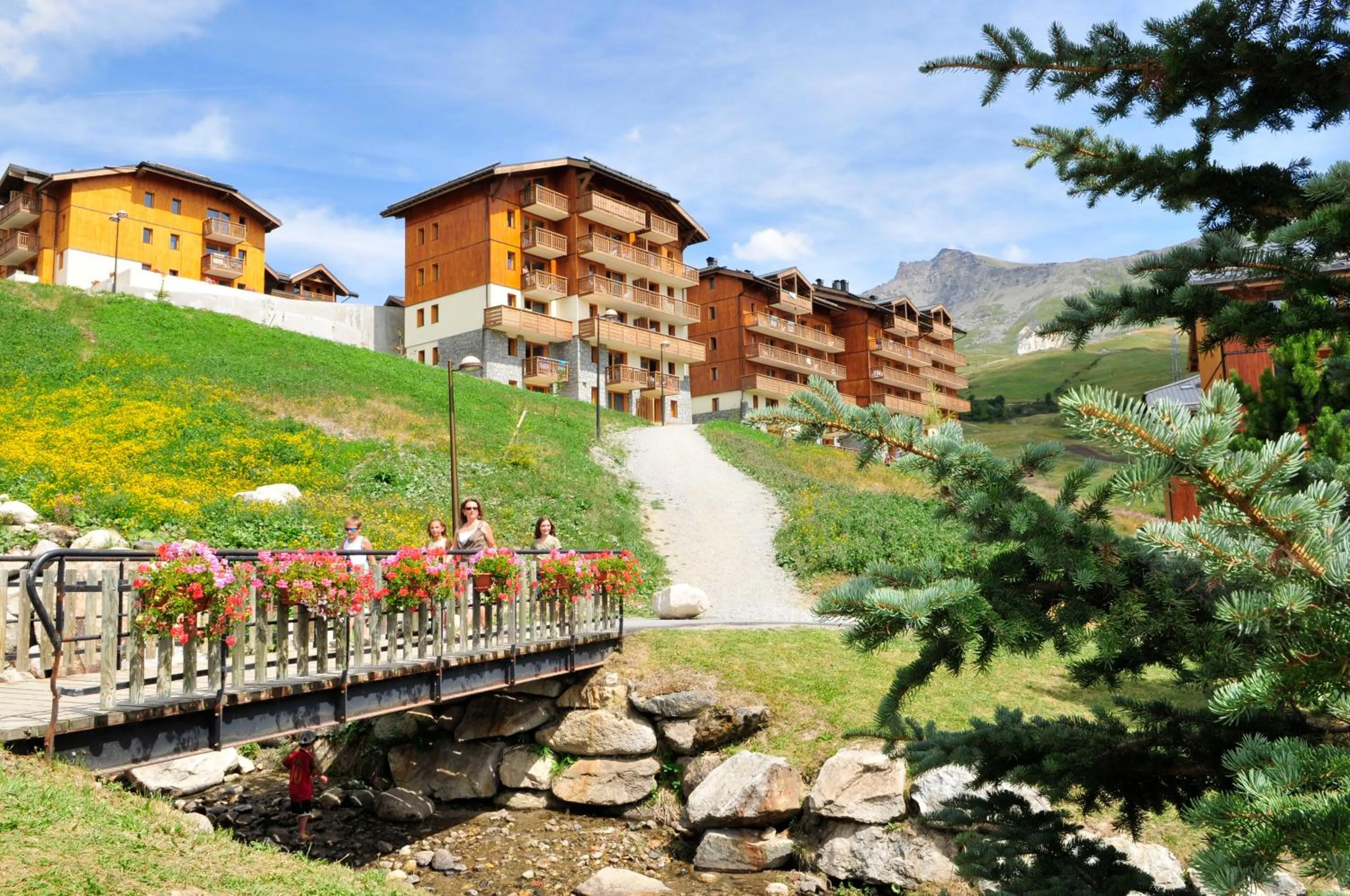 Facade/entrance in Résidence Goélia Les 4 Vallées