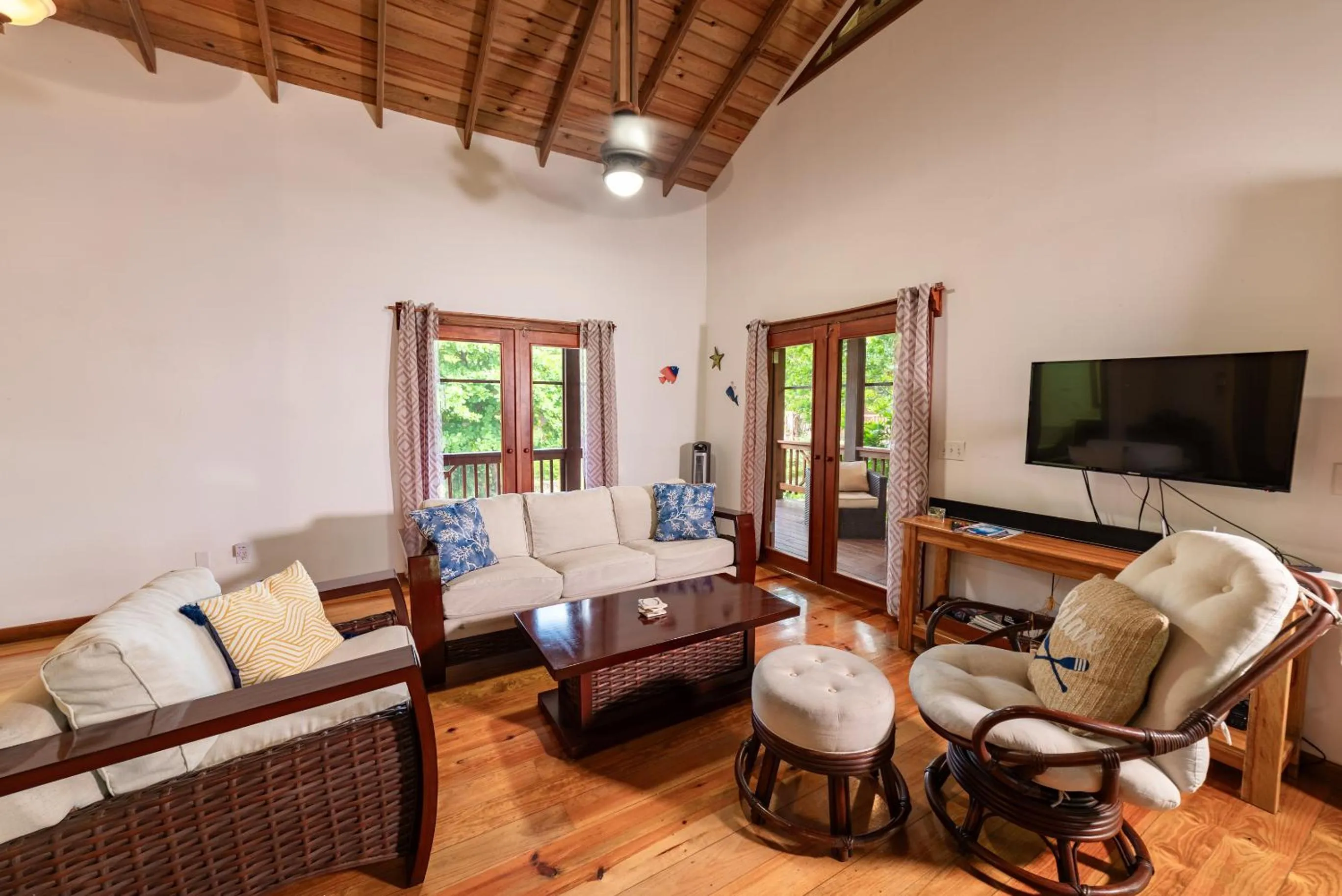 Living room in Cocolobo Resort