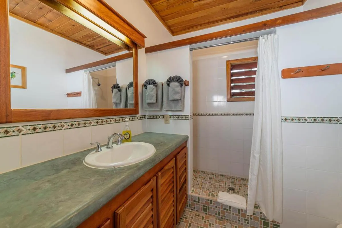 Shower in Cocolobo Resort