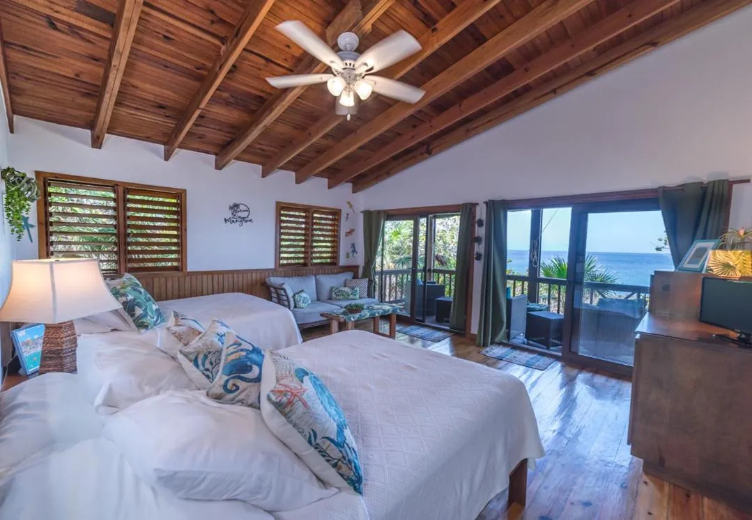 View (from property/room), Bed in Cocolobo Resort