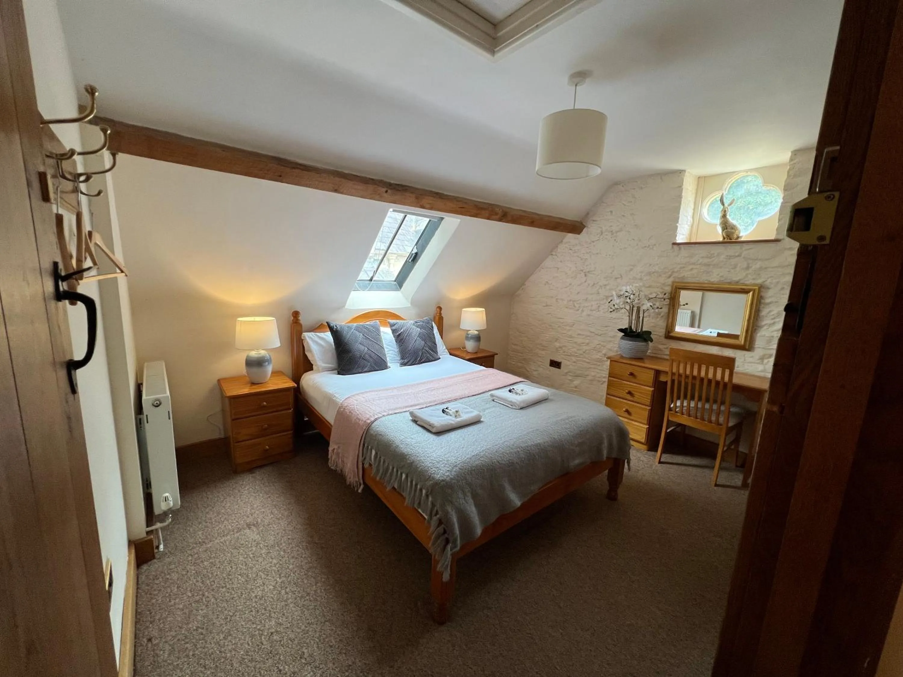 Bed in Orchardleigh Estate