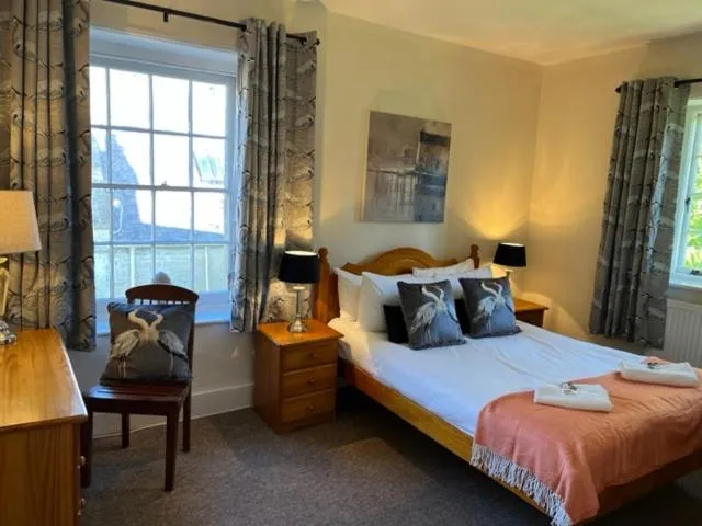 Bed in Orchardleigh Estate