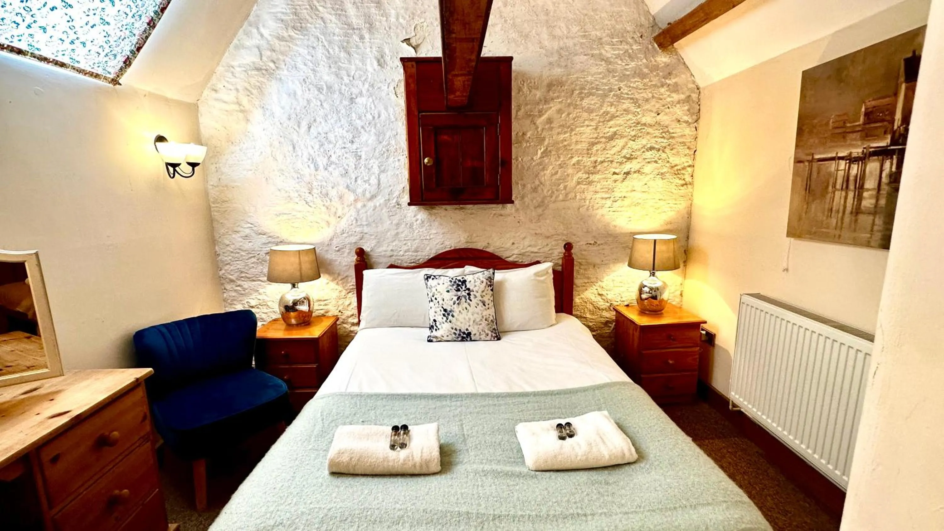 Bed in Orchardleigh Estate