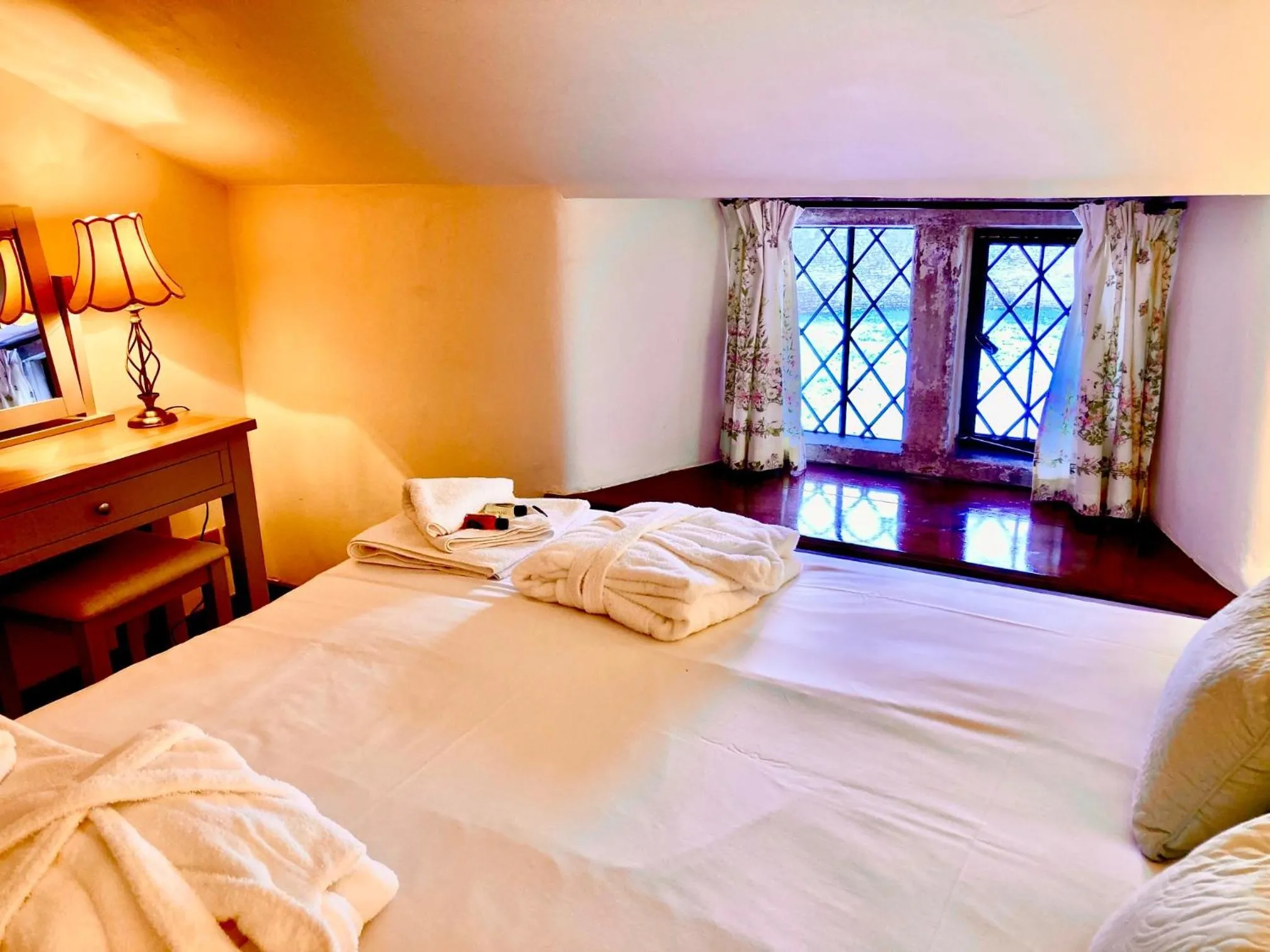 Bed in Orchardleigh Estate