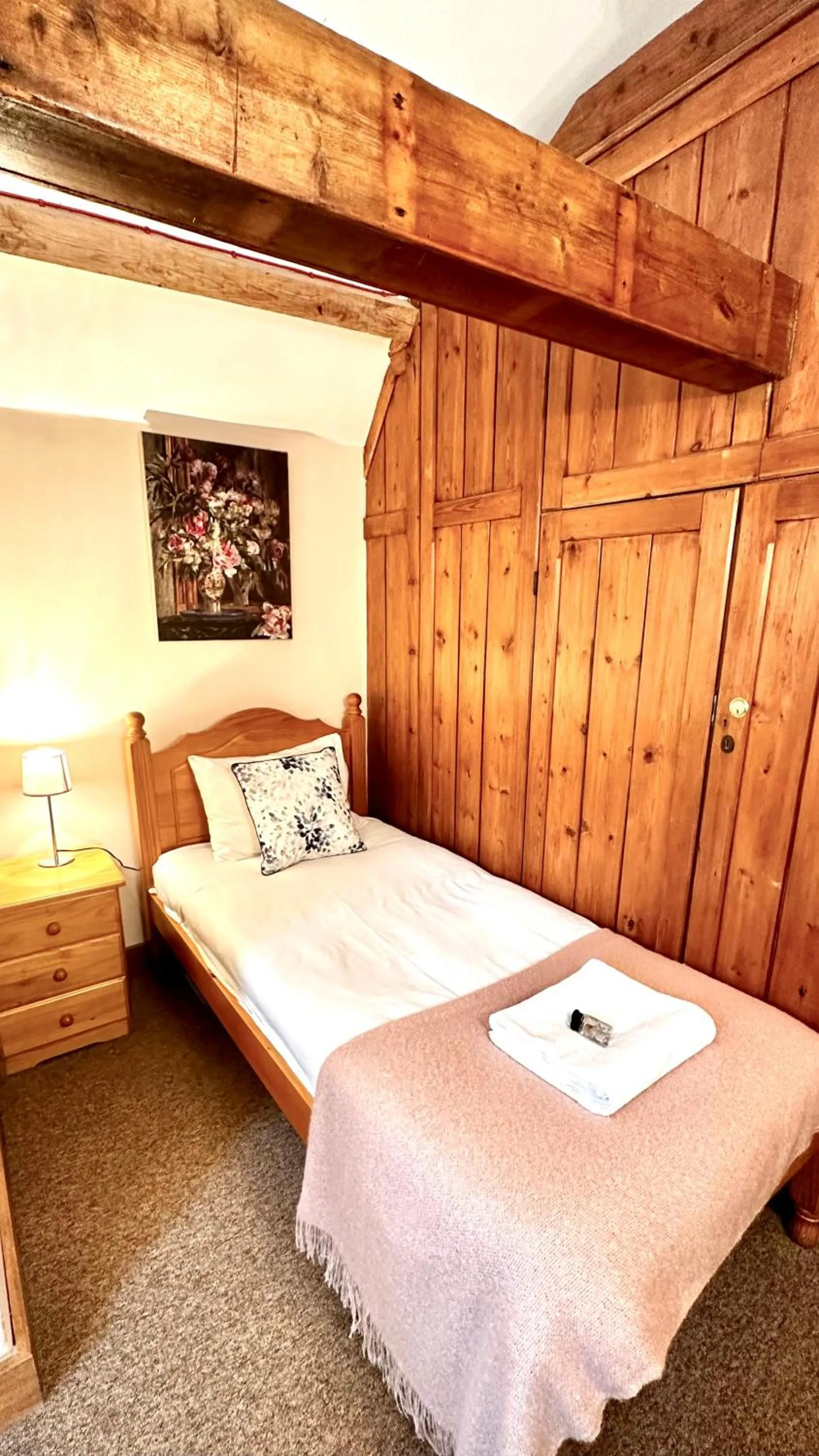 Bed in Orchardleigh Estate