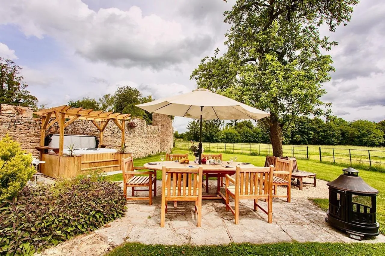 Orchardleigh Estate