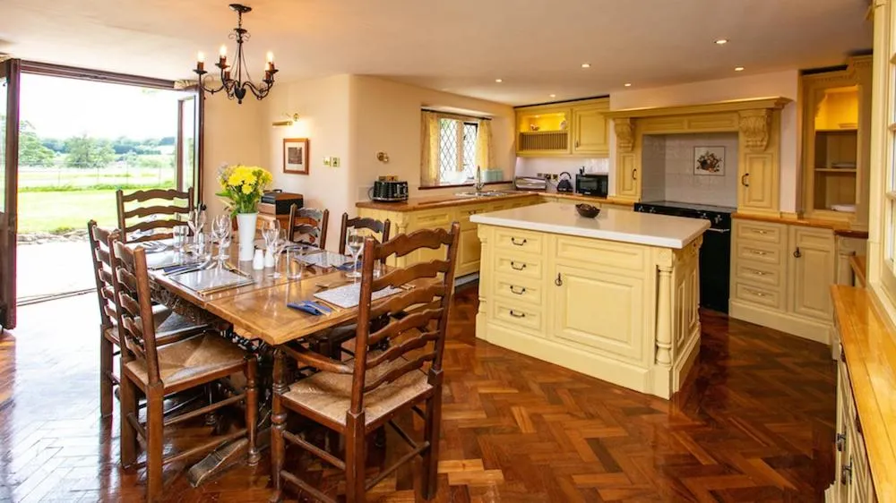 Orchardleigh Estate