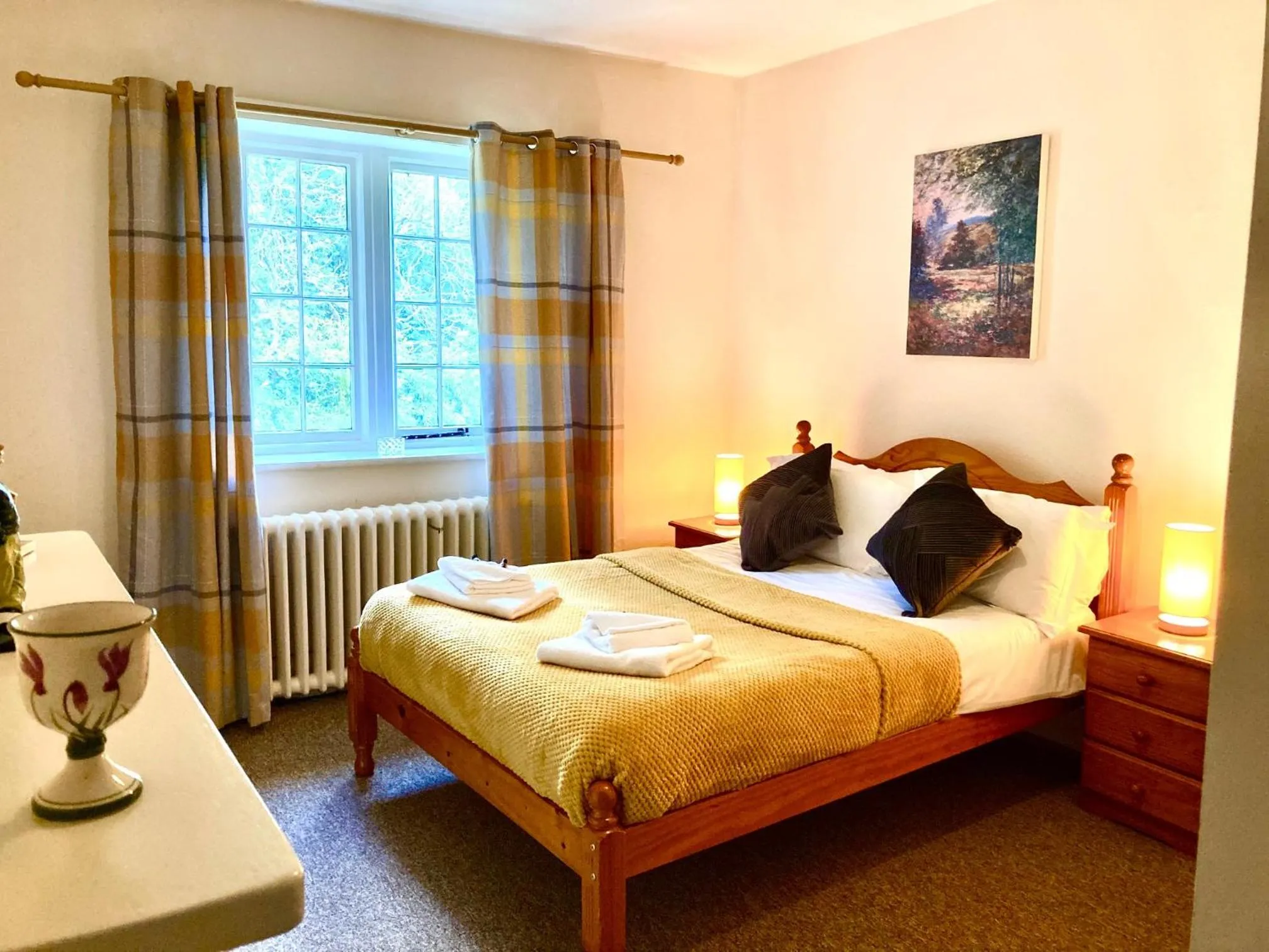 Bed in Orchardleigh Estate