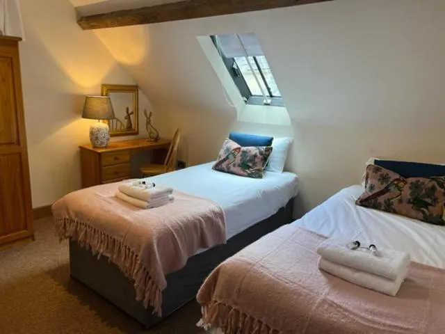 Bed in Orchardleigh Estate