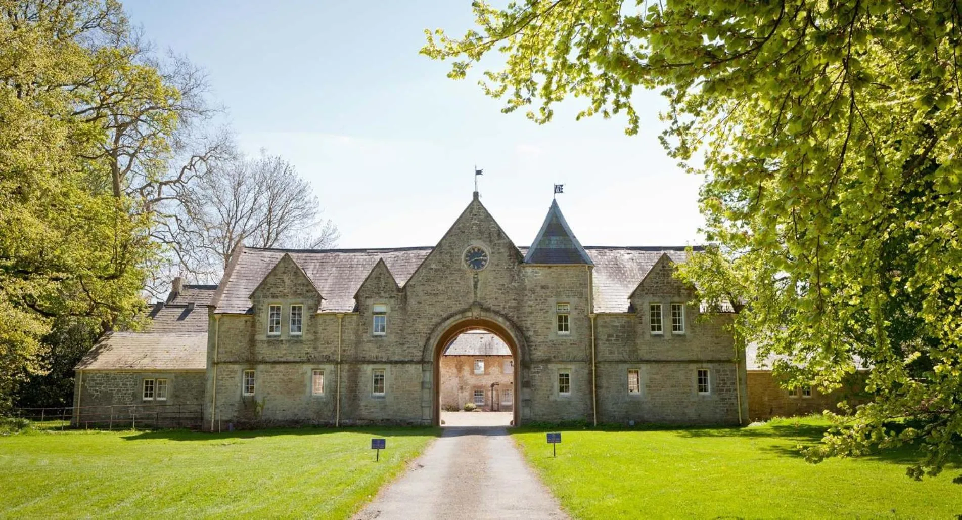 Natural landscape in Orchardleigh Estate
