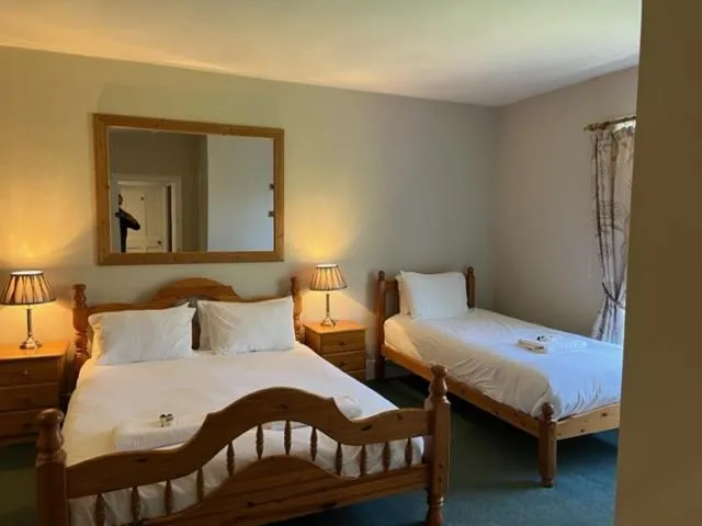 Bed in Orchardleigh Estate