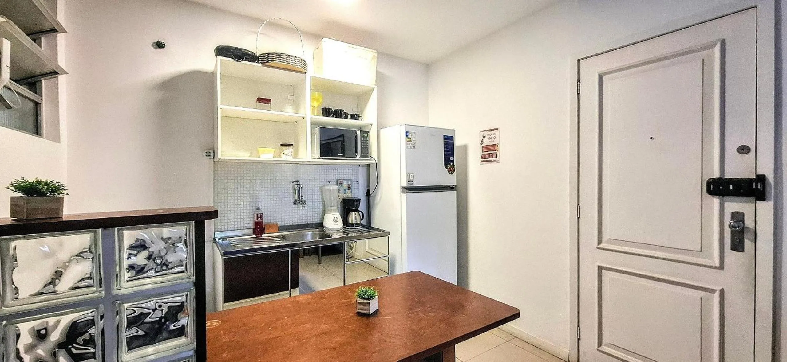 Kitchen or kitchenette in Must Leblon - pacote: 4 Hóspedes, Praia + 1 Ticket
