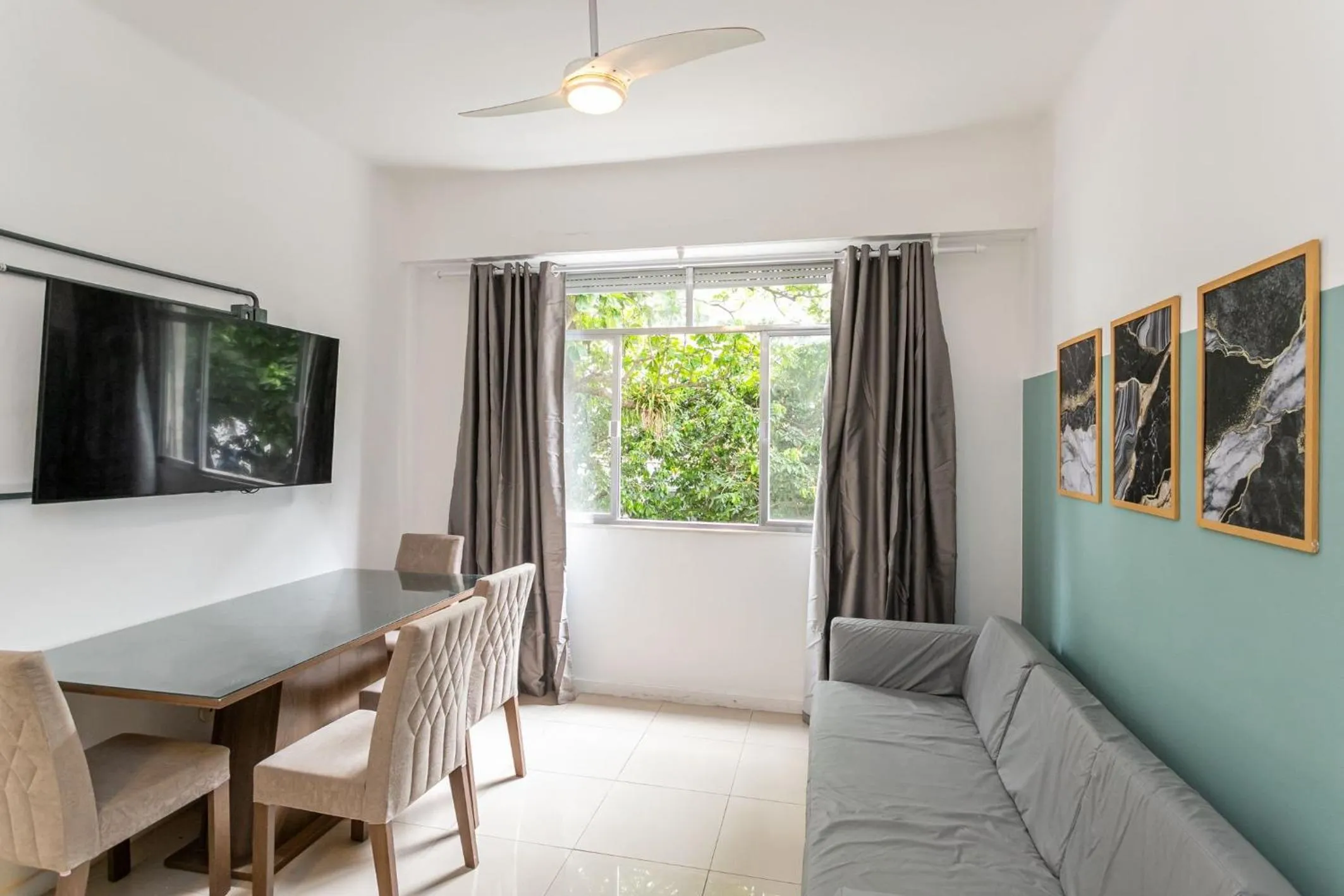 Living room in Must Leblon - pacote: 4 Hóspedes, Praia + 1 Ticket