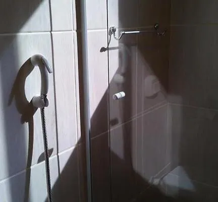 Shower in Varzea Palace Hotel