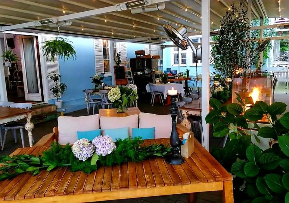 Restaurant/places to eat in Fregata