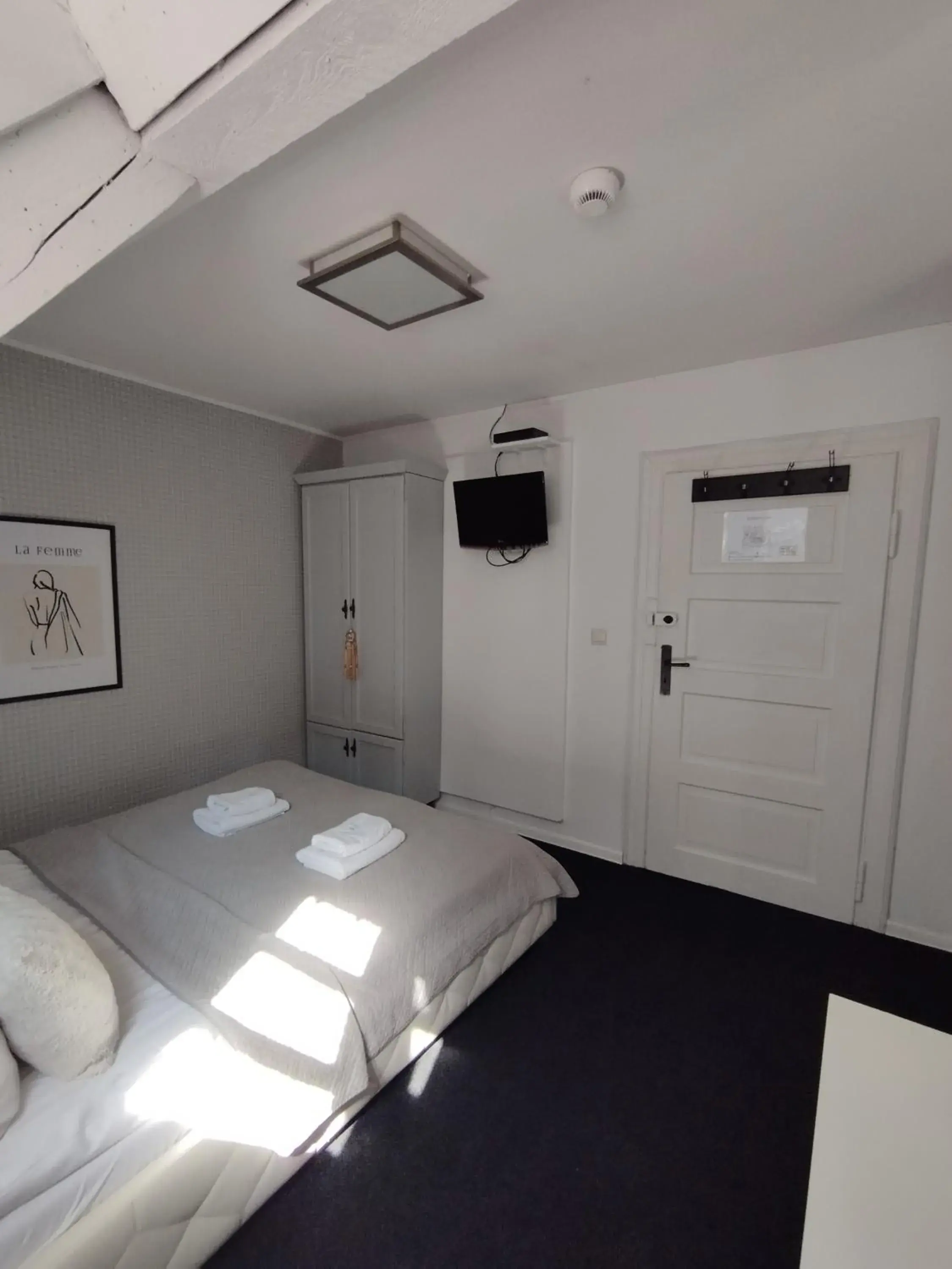 Double Room with Private Bathroom - single occupancy in Fregata Double Room with Private Bathroom - single occupancy in Fregata